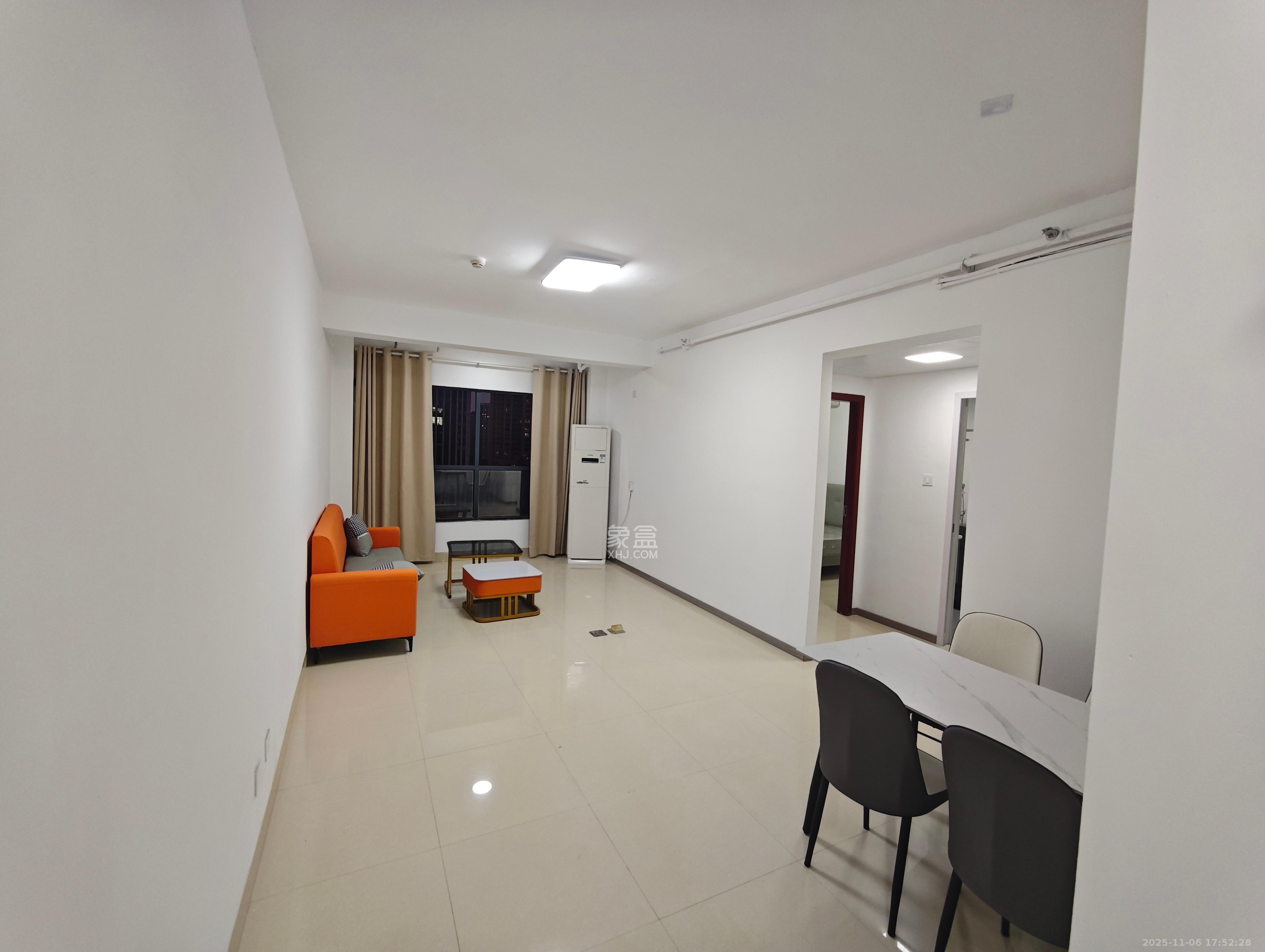 香樟兰亭(朗峰苑) 1室2厅1卫 2200.0元/月 香樟兰亭(朗峰苑) 1室2厅1卫 2200.0元/月室内图