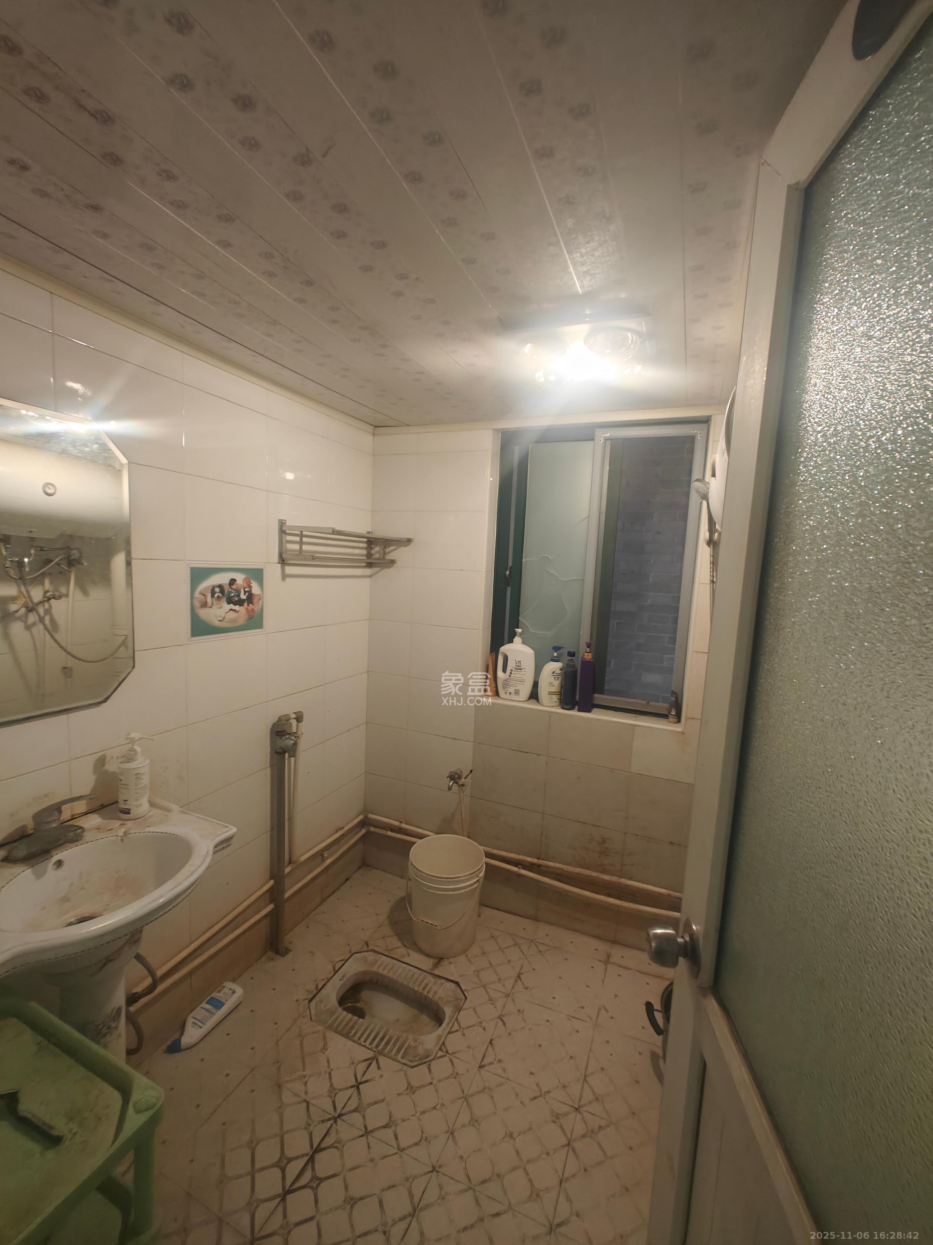 共和世家  3室2厅1卫    1000.0元/月室内图