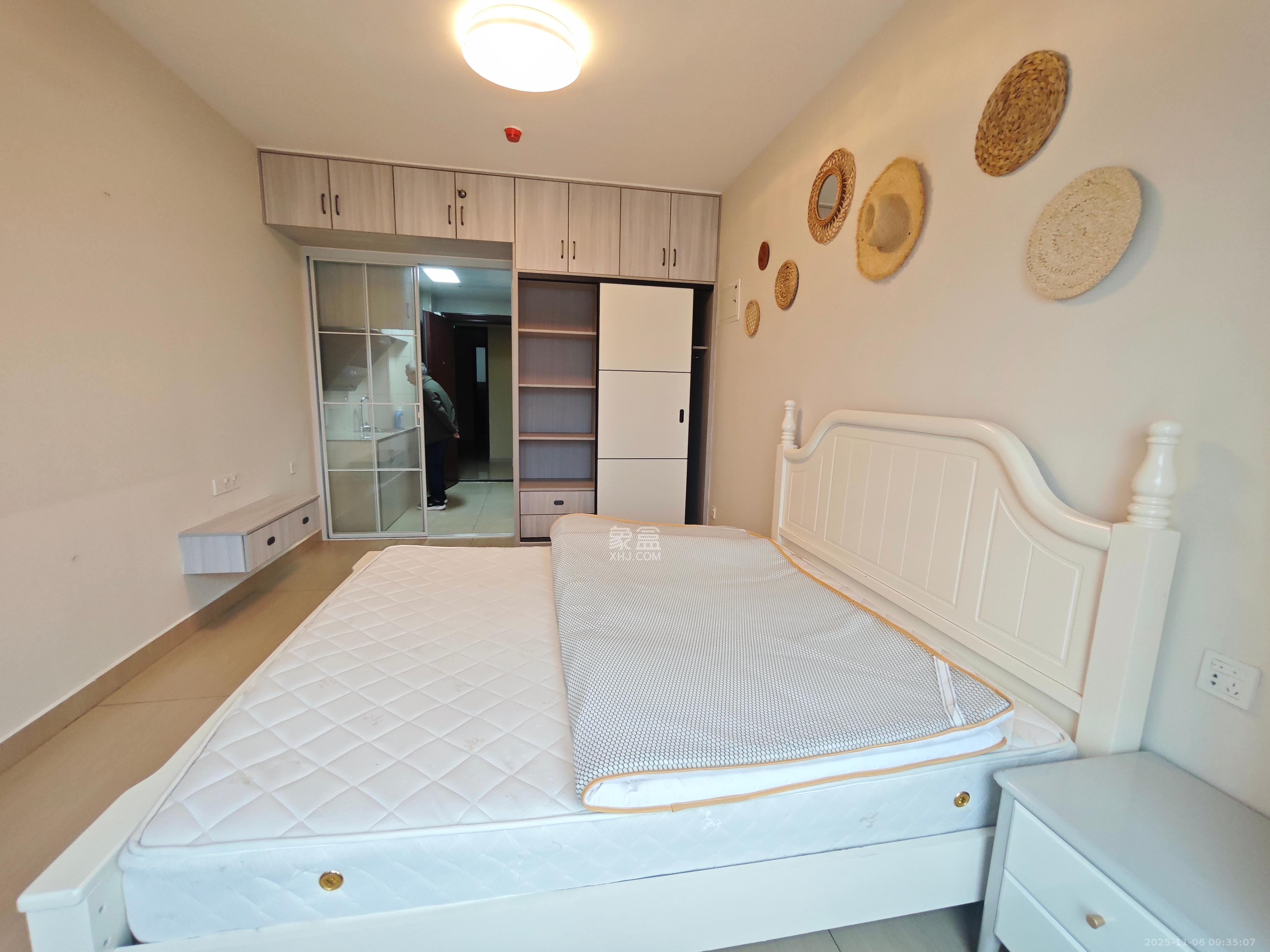 碧桂园城市之光 1室1厅1卫 1400.0元/月 碧桂园城市之光 1室1厅1卫 1400.0元/月室内图