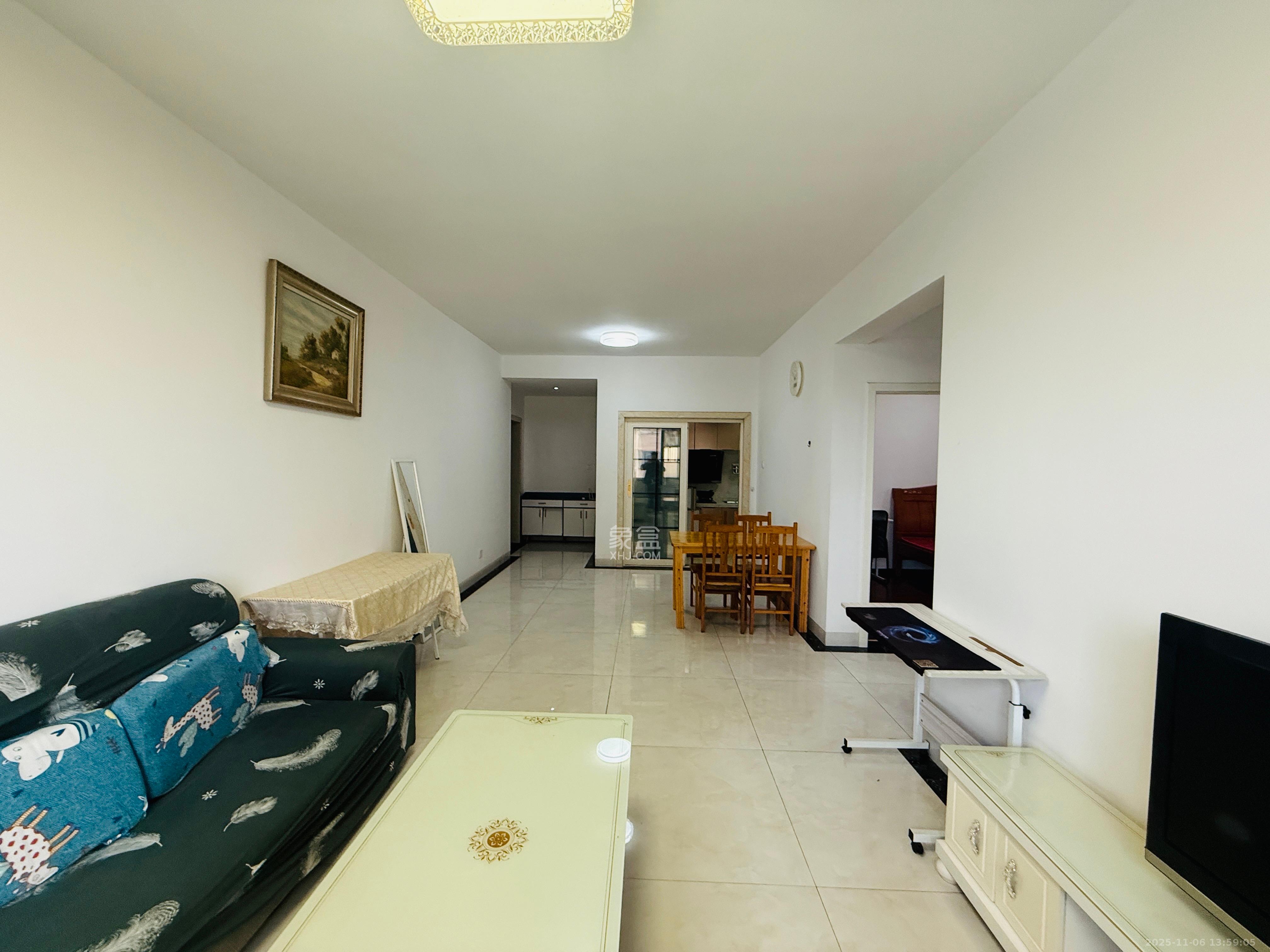 万里时代  1室2厅1卫    2100.0元/月室内图