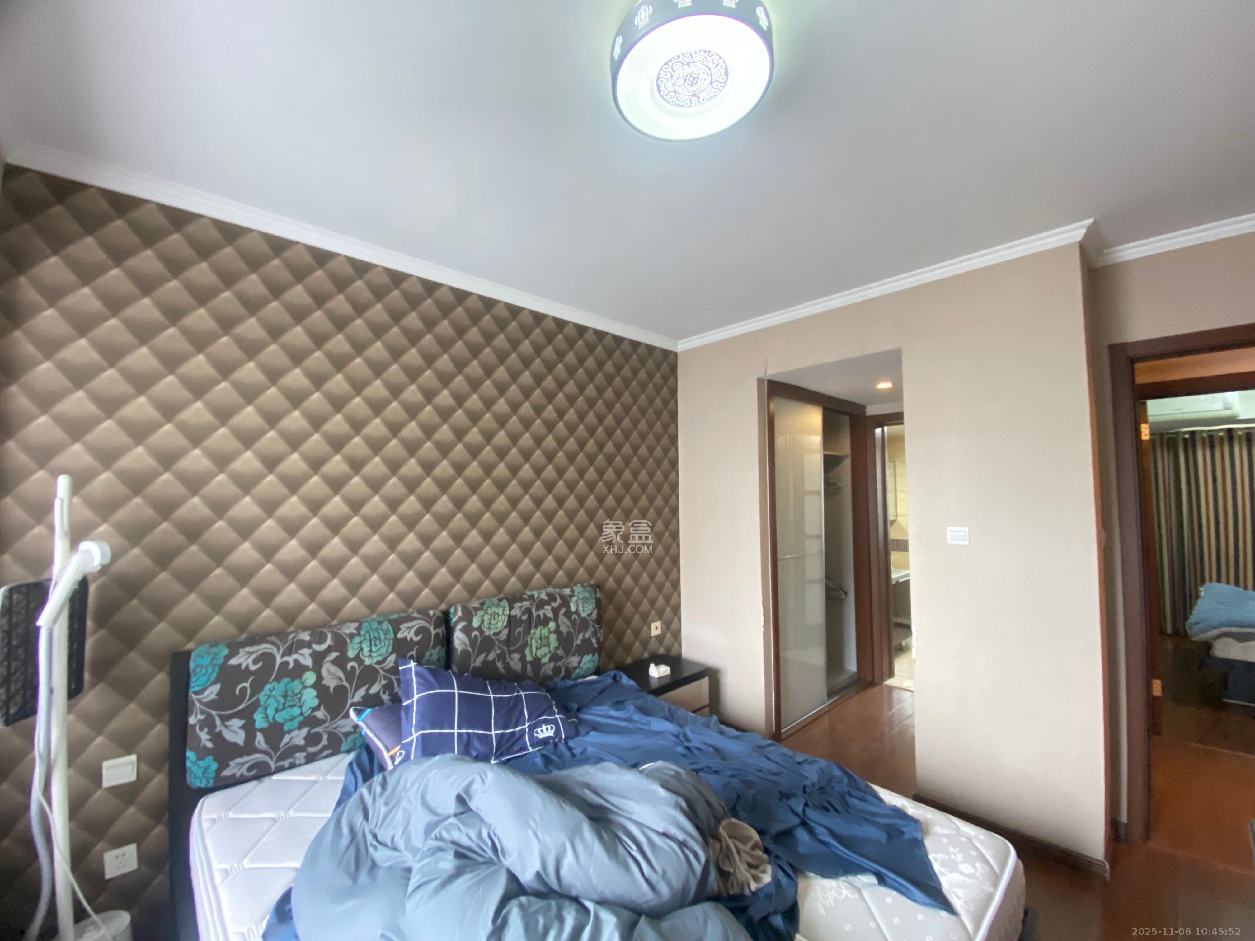 万科金域华府三四期 4室2厅2卫 2900.0元/月 万科金域华府三四期 4室2厅2卫 2900.0元/月室内图