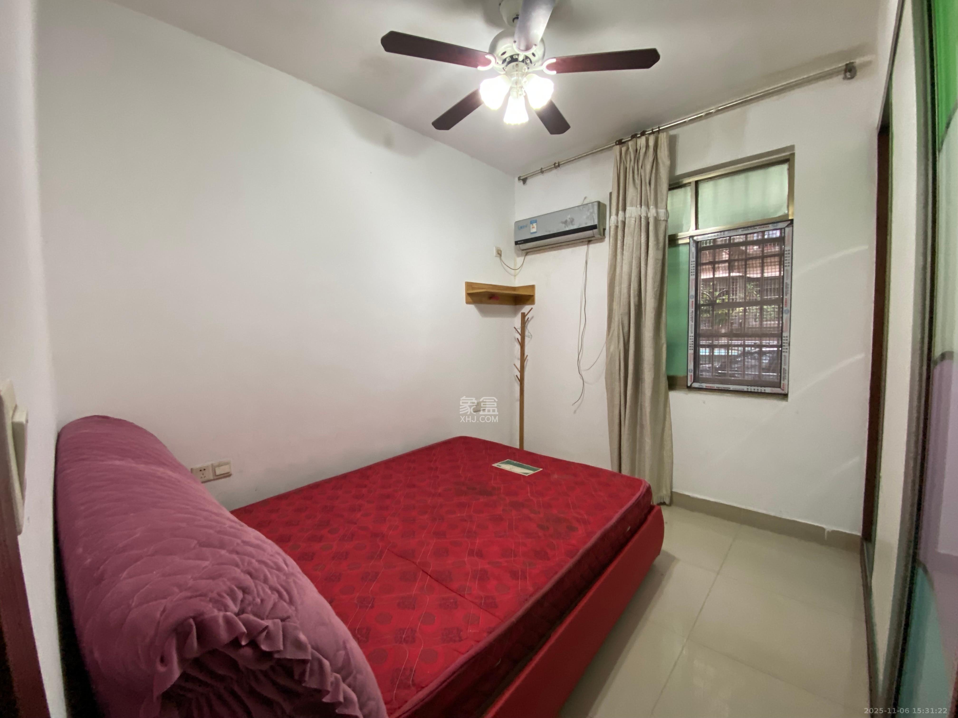 仰天湖1、2村  3室1厅1卫    1800.0元/月室内图