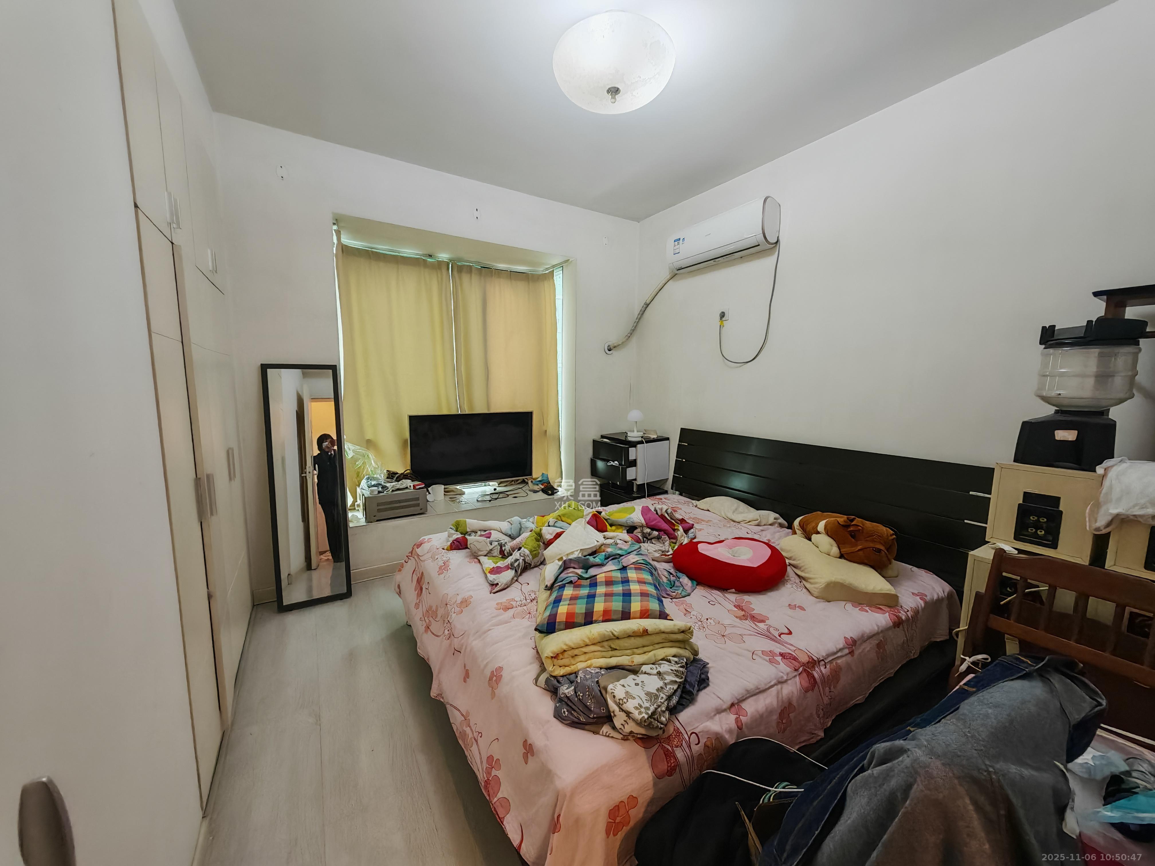 颐美园 2室1厅1卫 2300.0元/月 颐美园 2室1厅1卫 2300.0元/月室内图