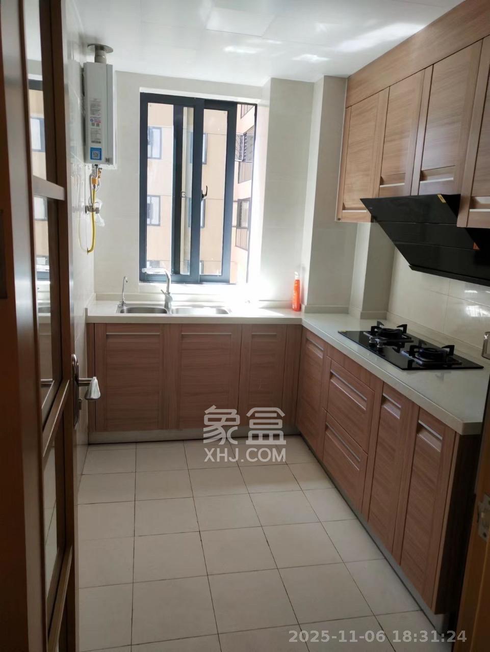 中建璟和城 3室2厅2卫 2200.0元/月 中建璟和城 3室2厅2卫 2200.0元/月室内图