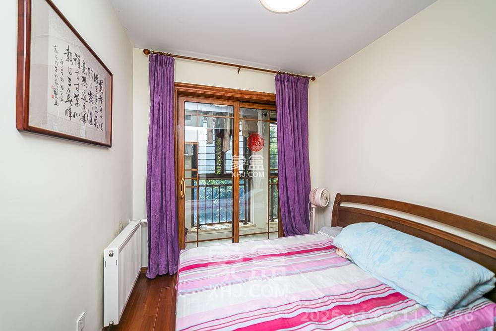 第六都（陆都小区）  4室2厅2卫    4500.0元/月室内图