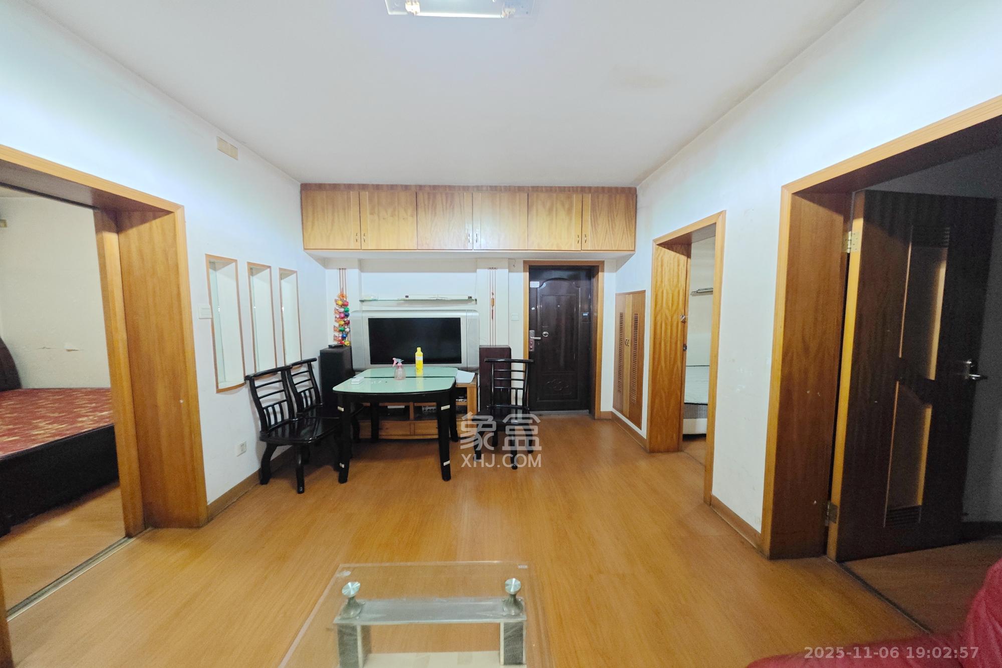 狮子山一片  3室1厅1卫    42.8万