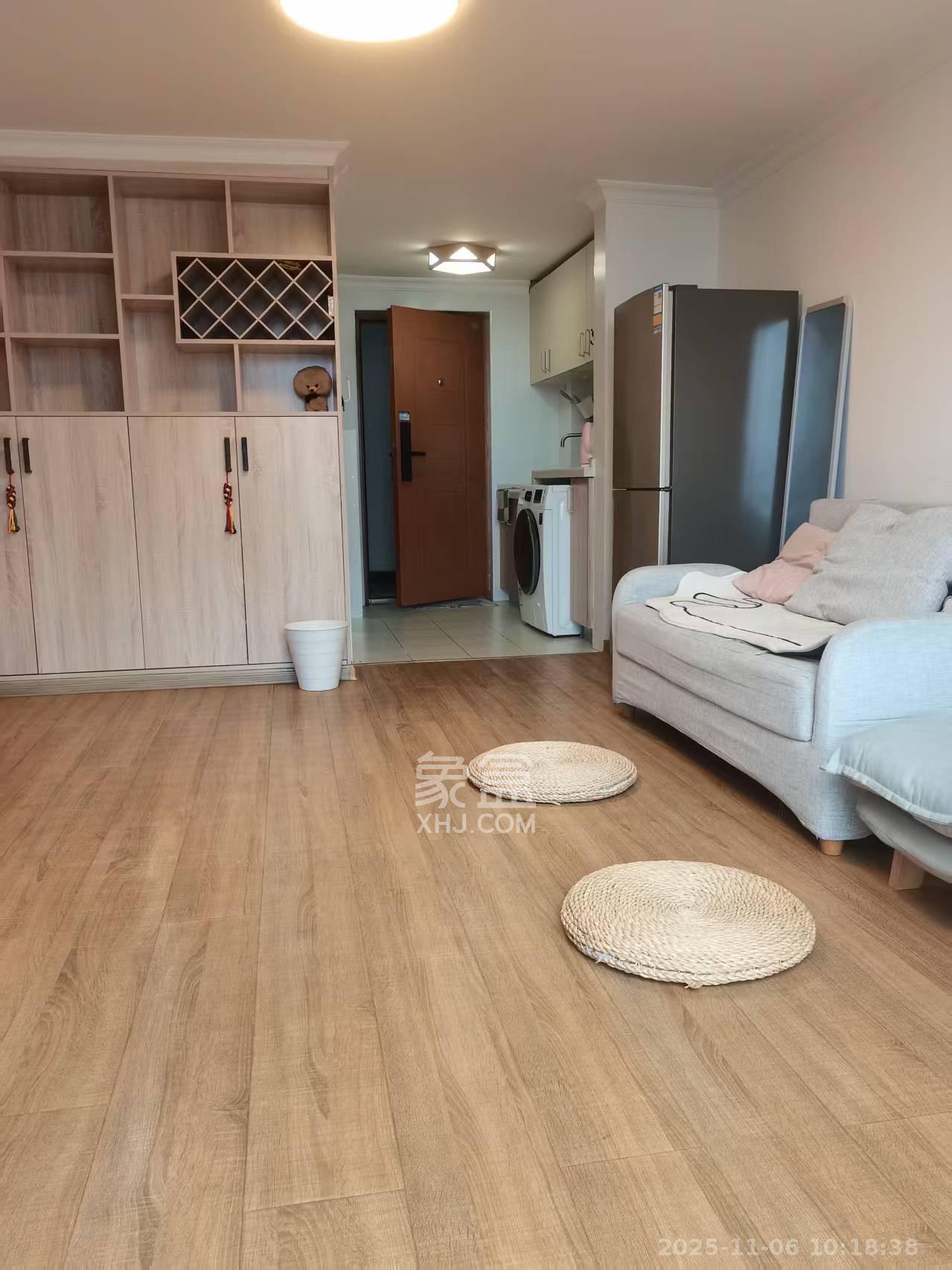 洋湖时代 1室1厅1卫 1600.0元/月 洋湖时代 1室1厅1卫 1600.0元/月室内图