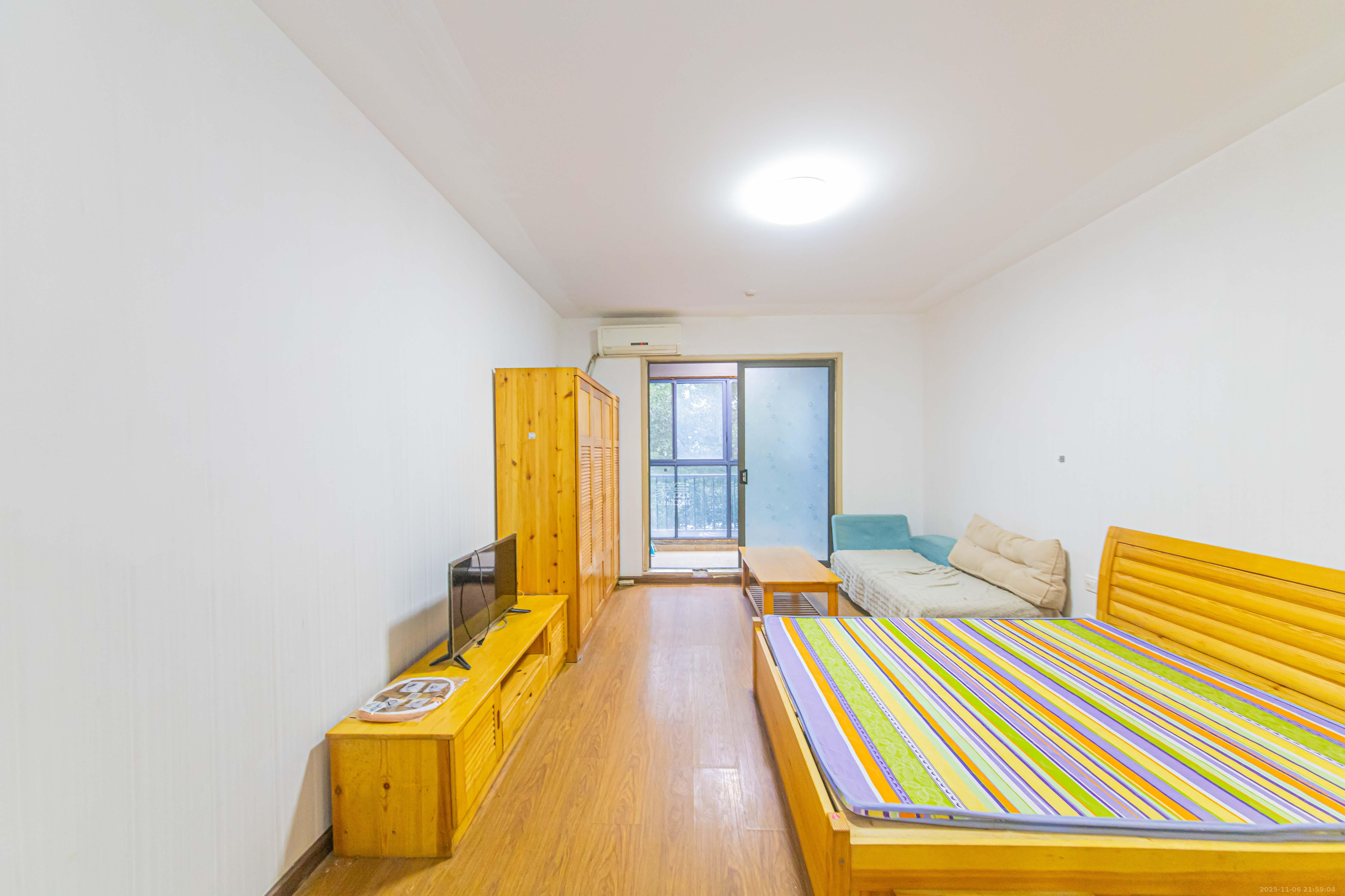 花漾年华（桂花园）  1室1厅1卫    36.0万室内图1