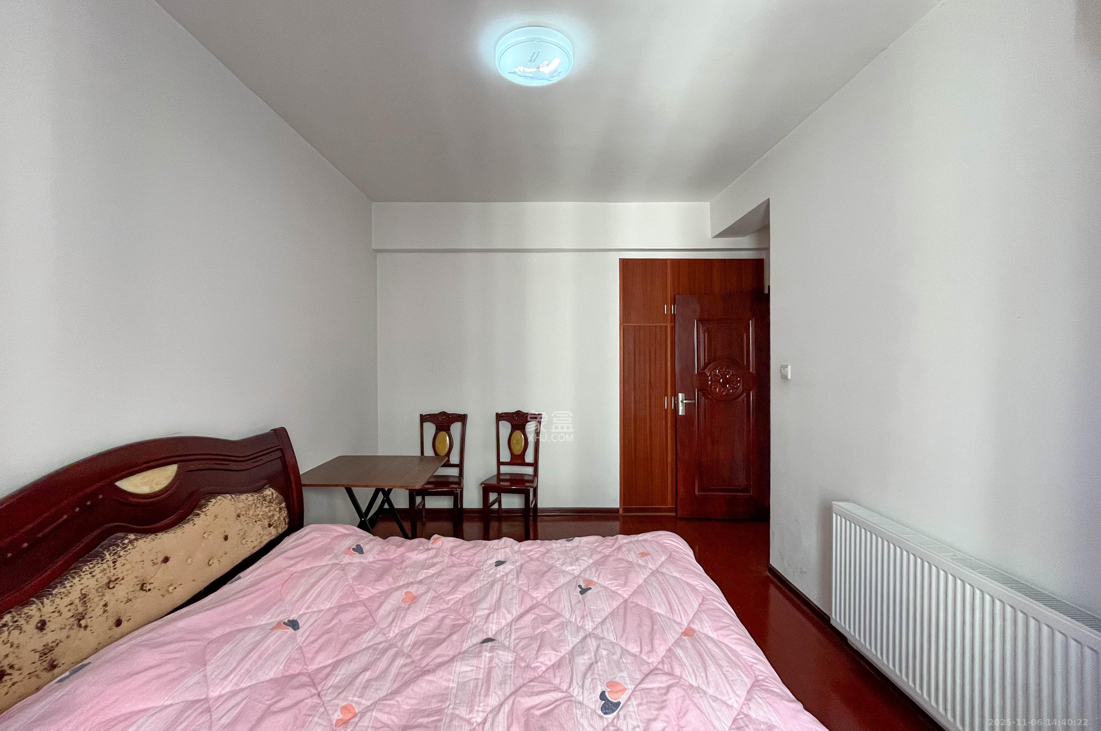 中房F联邦  4室2厅2卫    100.0万其他