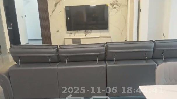 山水梅溪雅郡  3室2厅1卫    3000.0元/月室内图