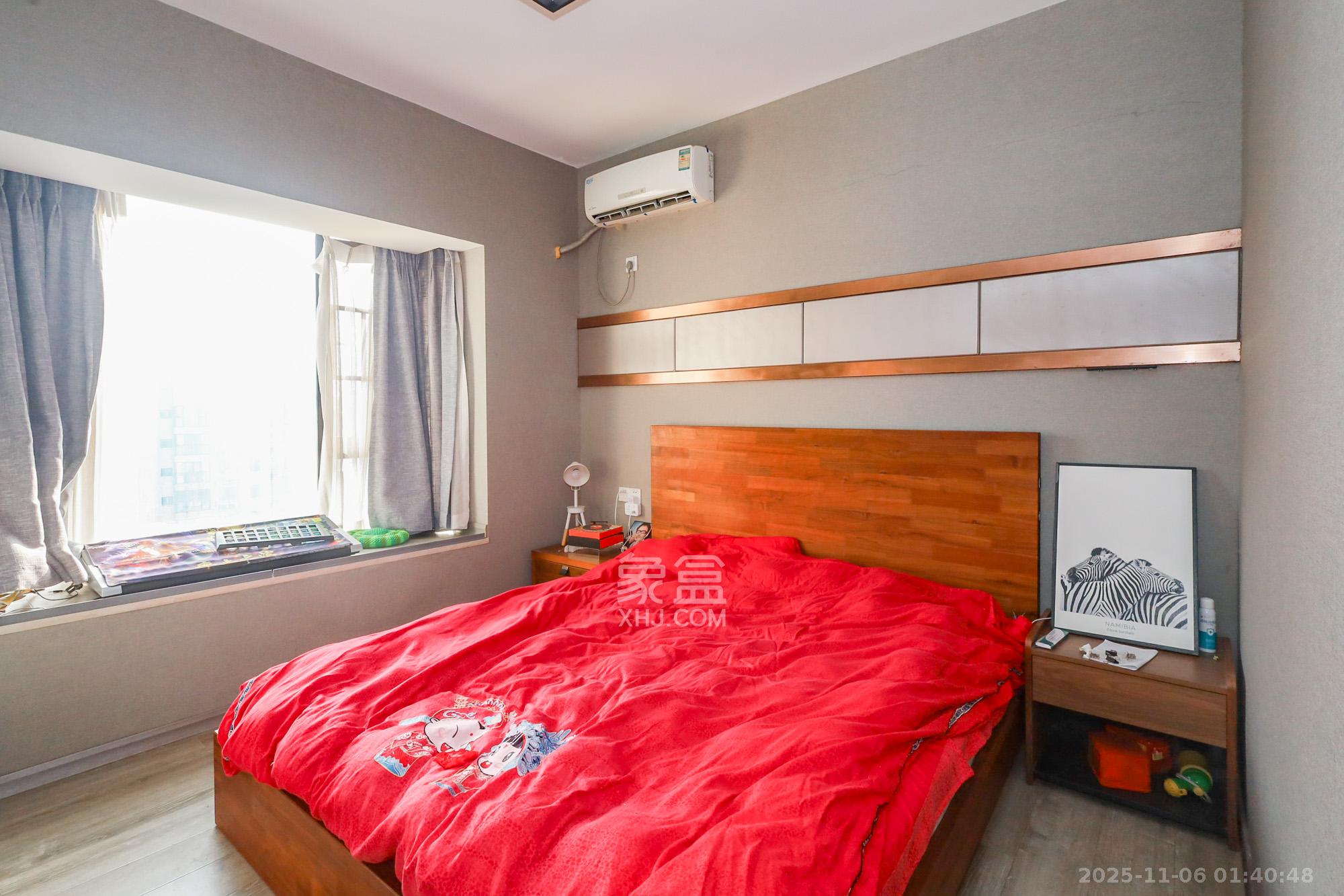 钰龙天下二期(钰龙佳园) 3室2厅2卫 270.0万 钰龙天下二期(钰龙佳园) 3室2厅2卫 270.0万卧室