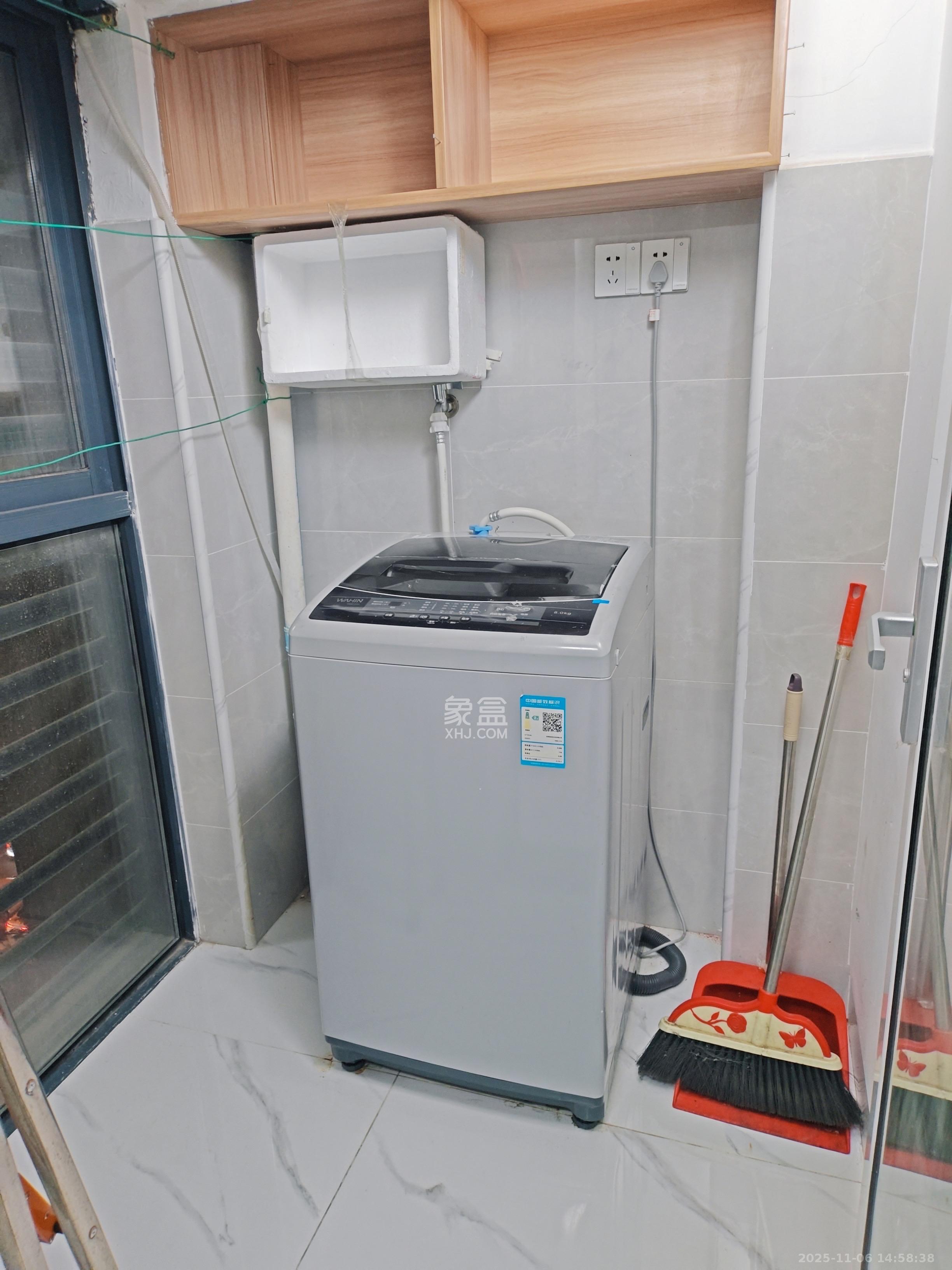 辉宏橄榄城  1室1厅1卫    1550.0元/月室内图