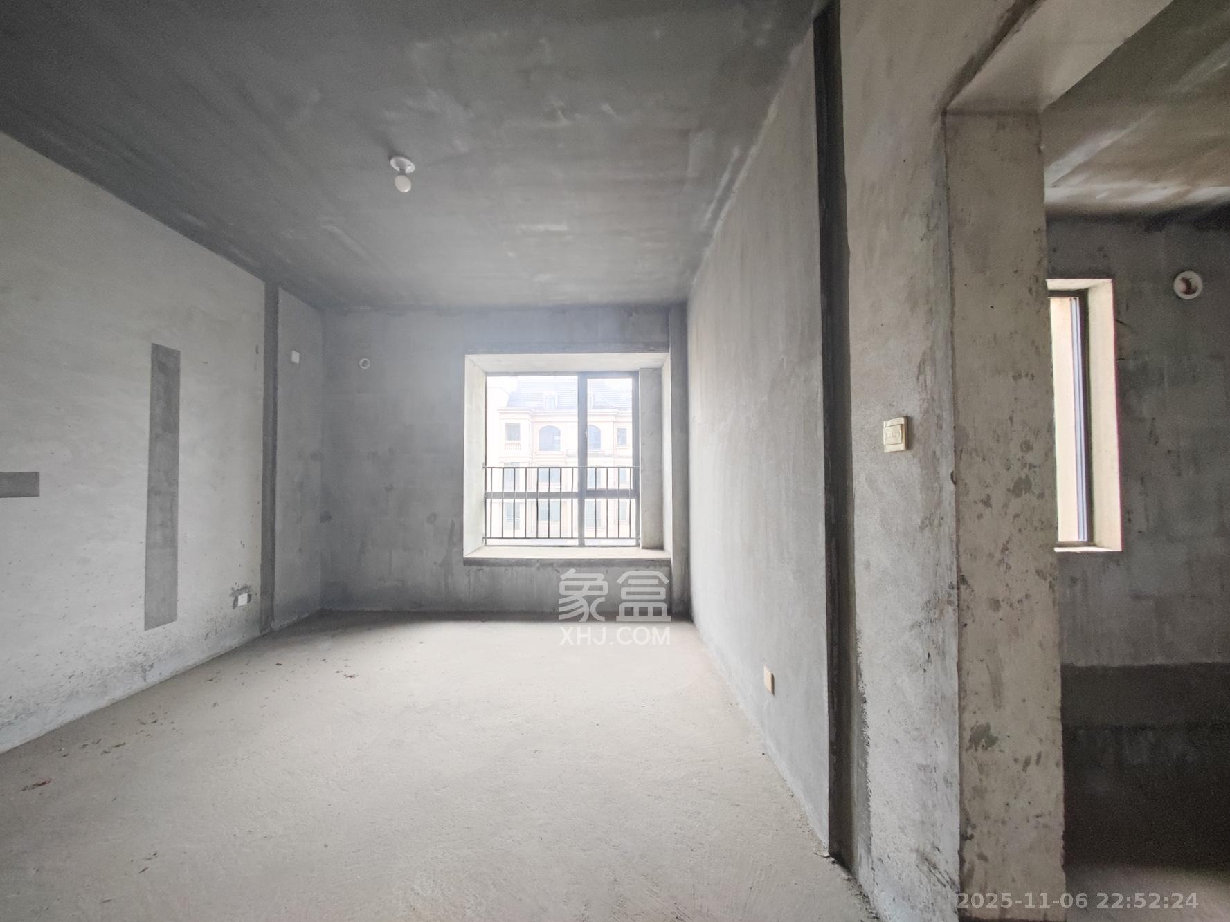 五矿万境园  4室2厅2卫    175.0万卧室