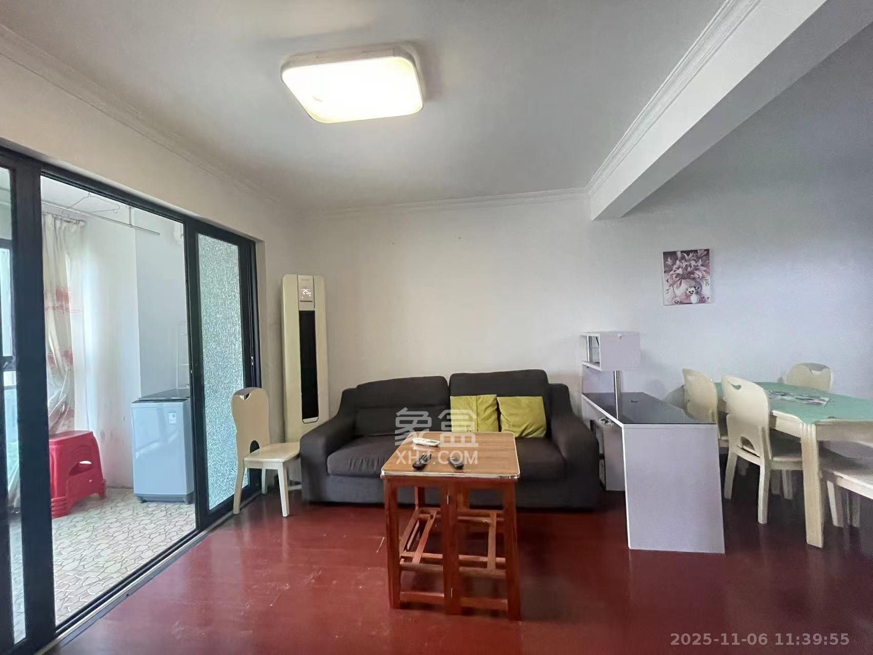 阿普阿布 2室2厅1卫 2400.0元/月 阿普阿布 2室2厅1卫 2400.0元/月室内图