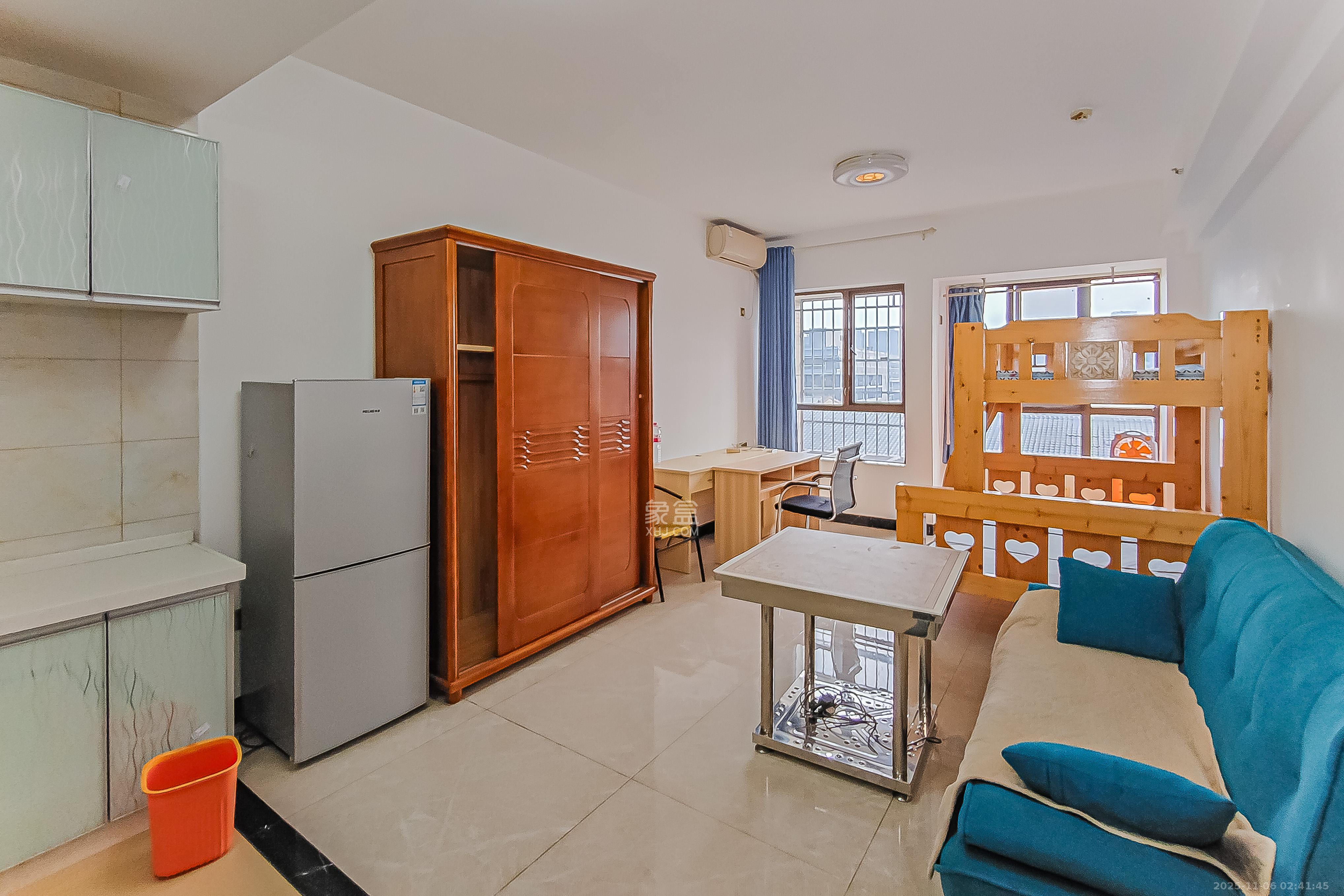 雅第大厦 1室1厅1卫 50.0万 雅第大厦 1室1厅1卫 50.0万客厅