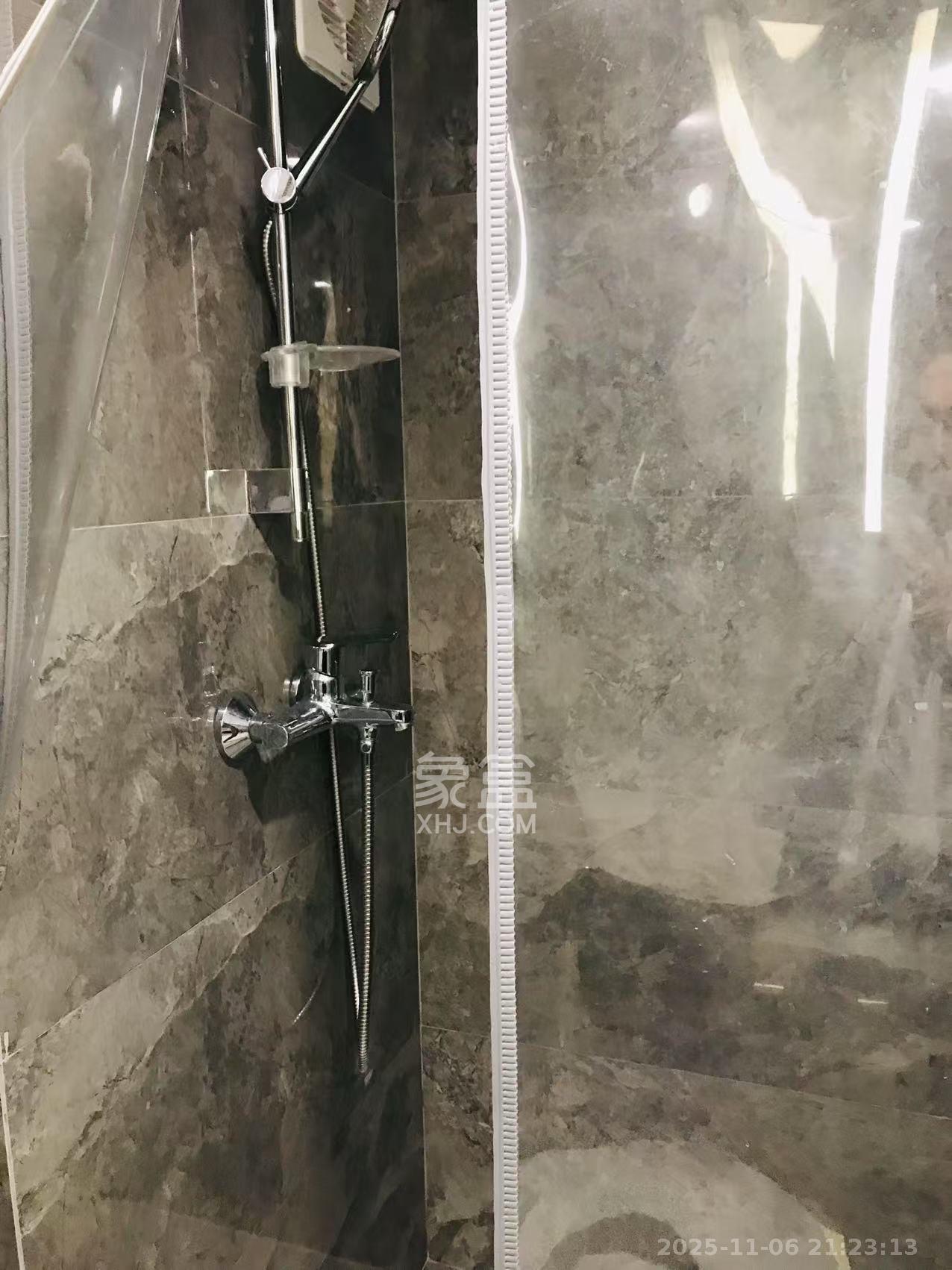 华远华时代  2室1厅1卫    2200.0元/月室内图