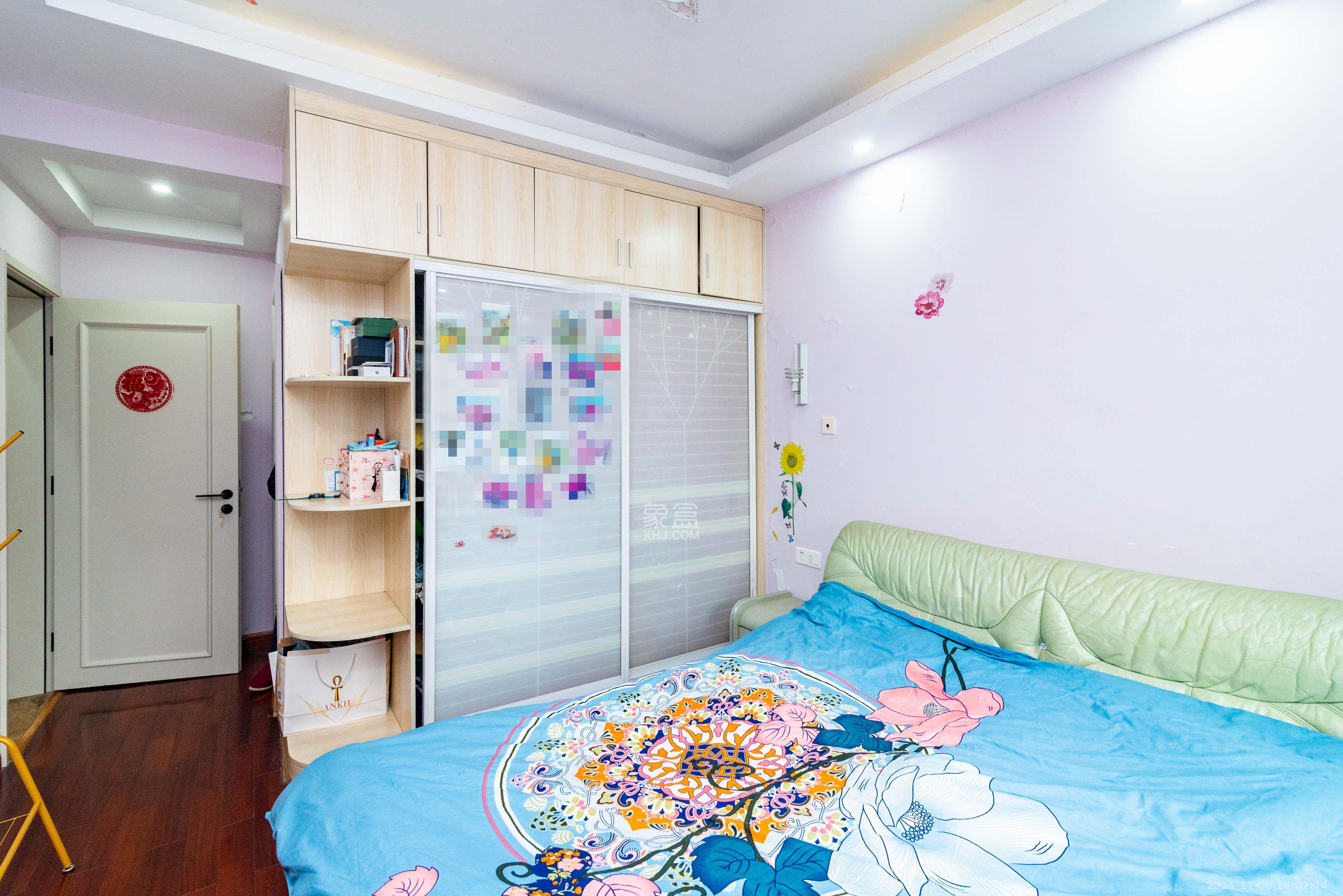 英祥春天  3室2厅2卫    2800.0元/月室内图