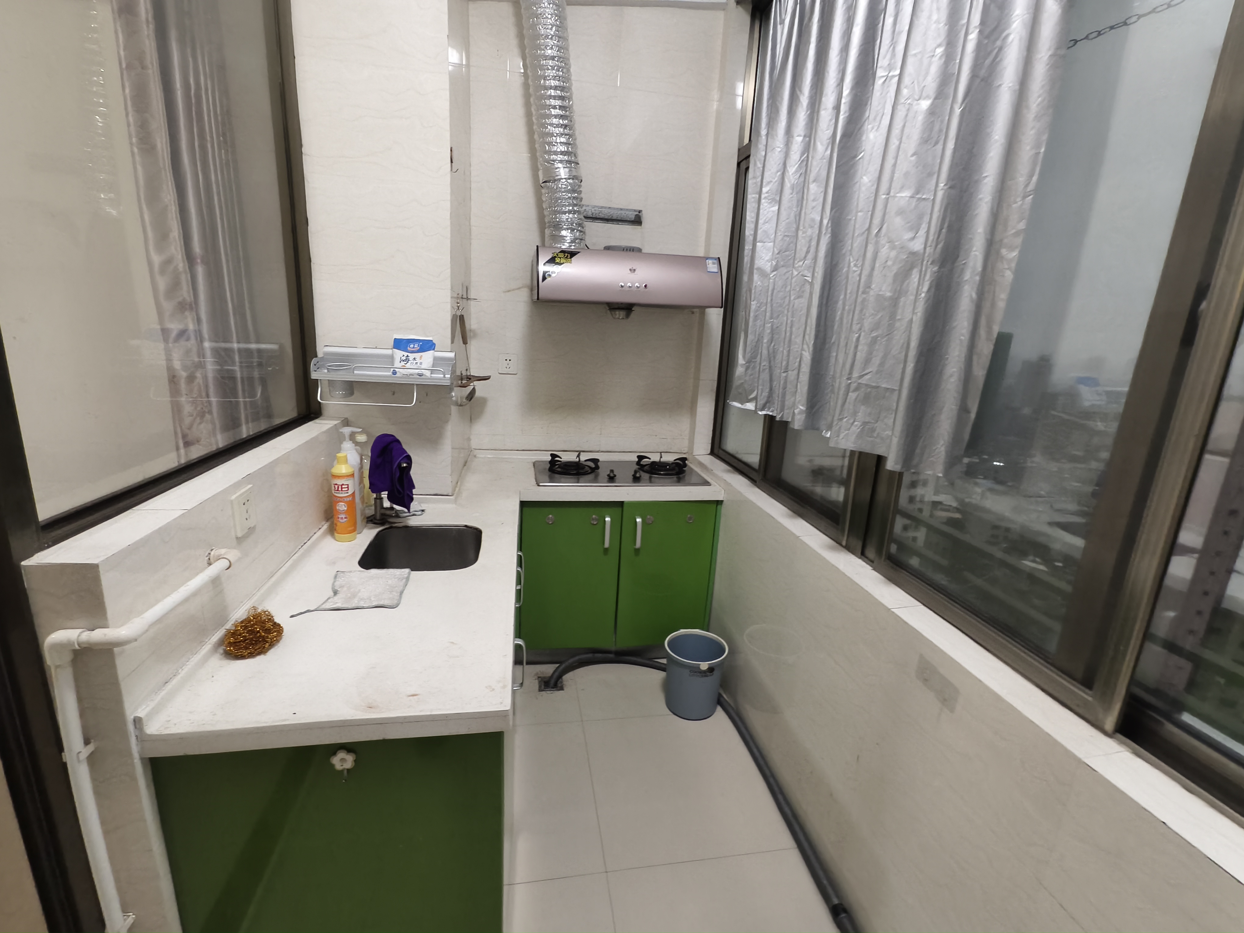 华林广场 1室0厅1卫 1500.0元/月 华林广场 1室0厅1卫 1500.0元/月室内图