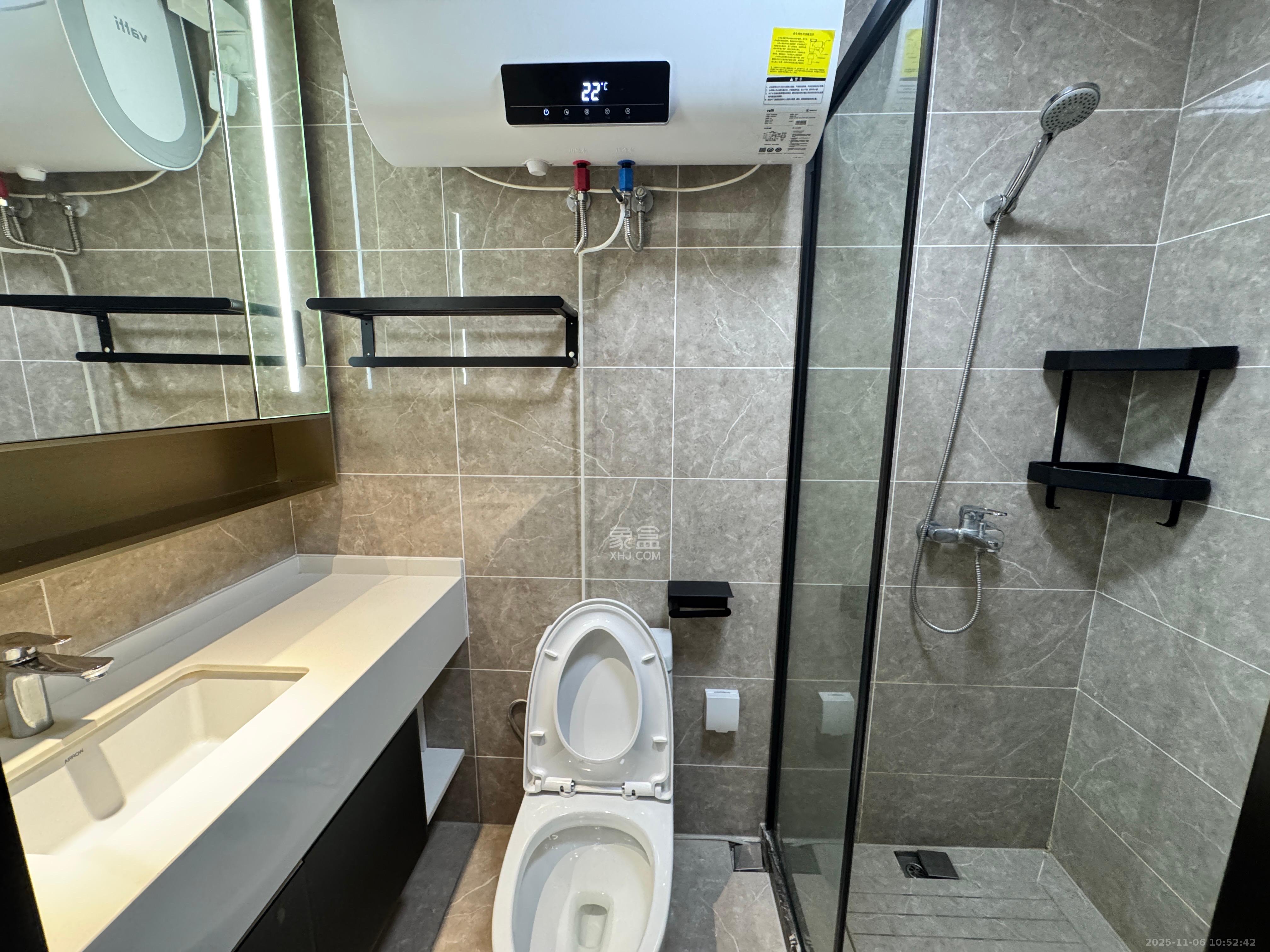 华润置地中心  1室1厅1卫    2400.0元/月室内图