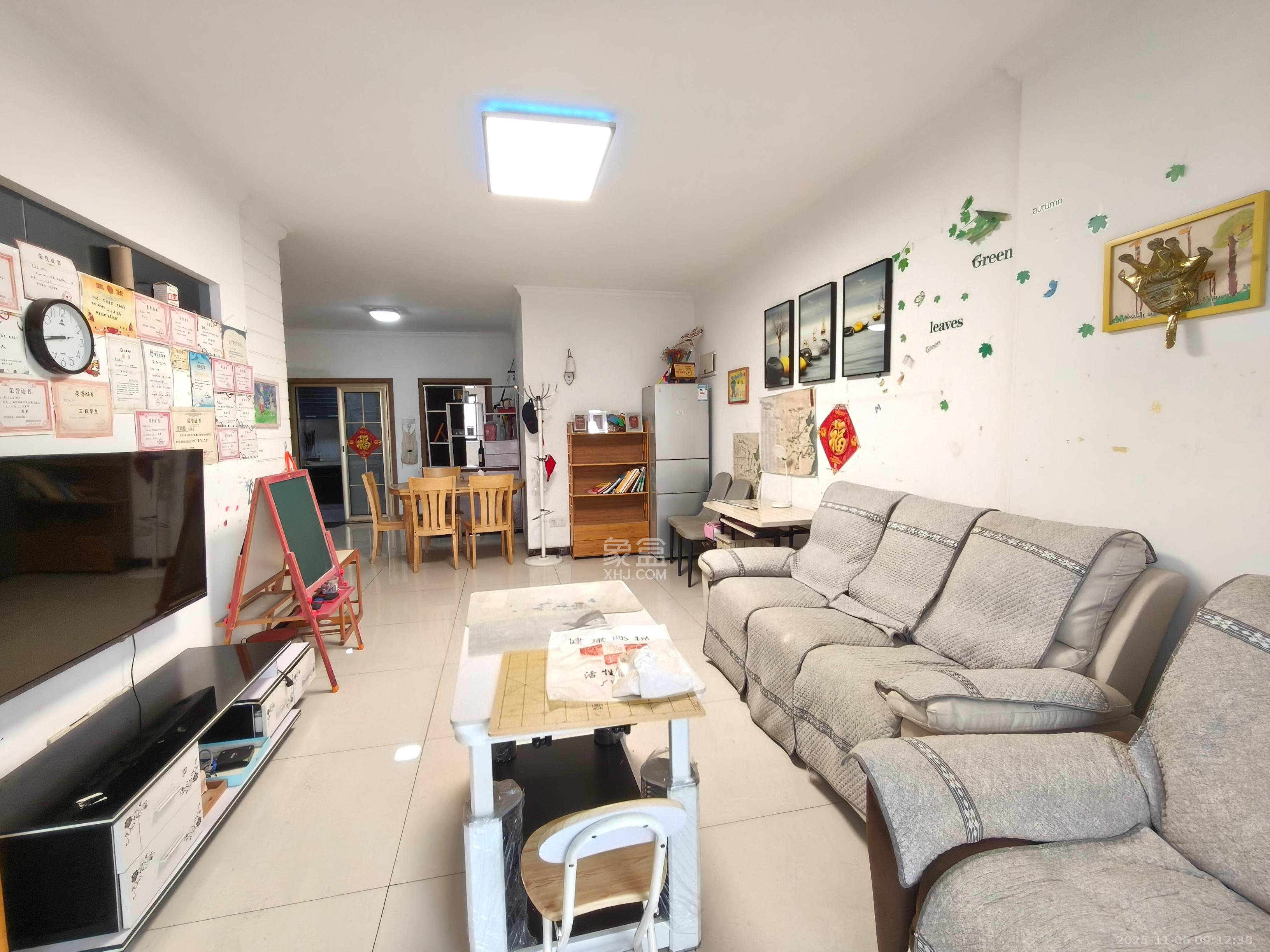 康桥长郡  3室2厅1卫    1800.0元/月