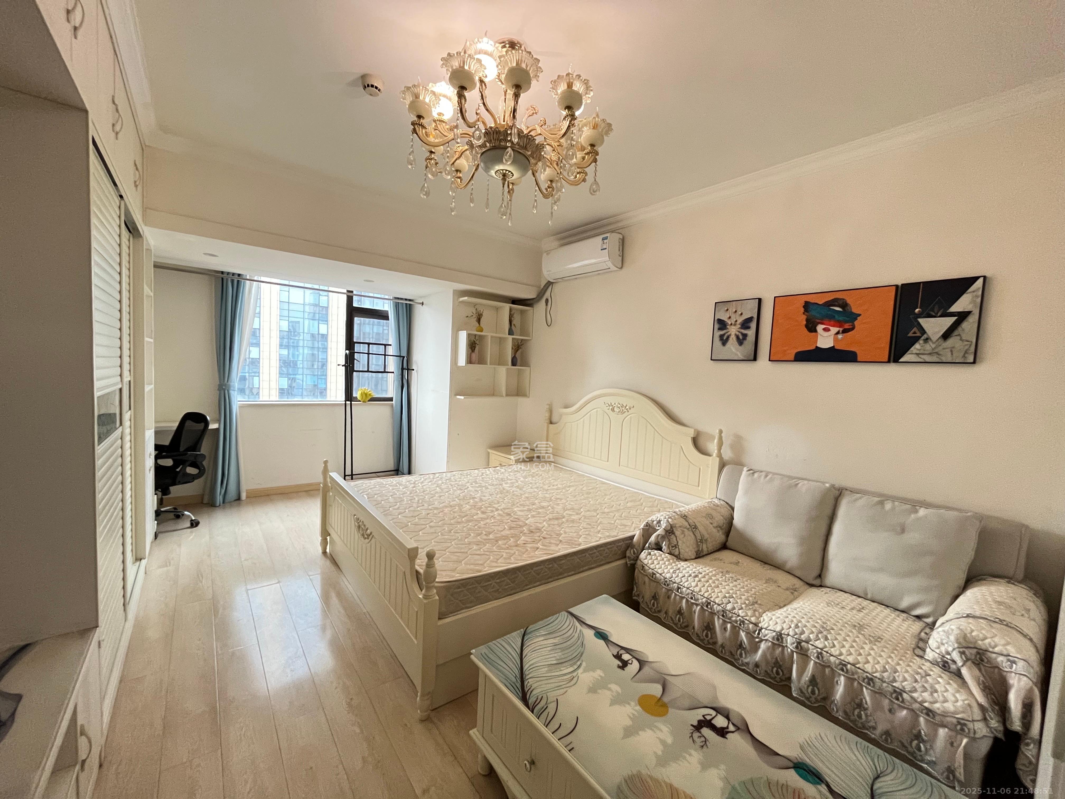 五江天街北区  1室1厅1卫    1600.0元/月