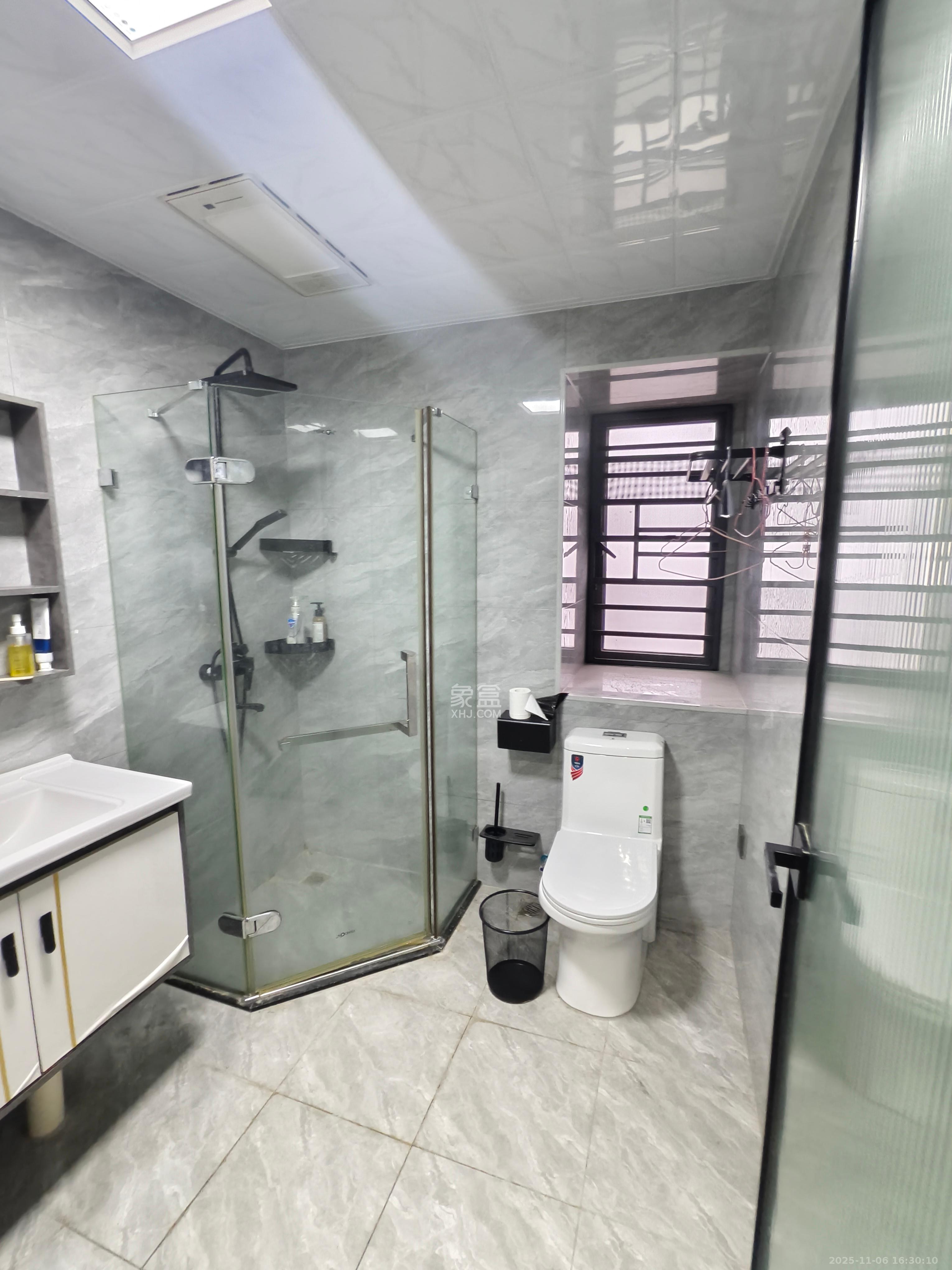 长房时代城 1室2厅2卫 3500.0元/月 长房时代城 1室2厅2卫 3500.0元/月室内图