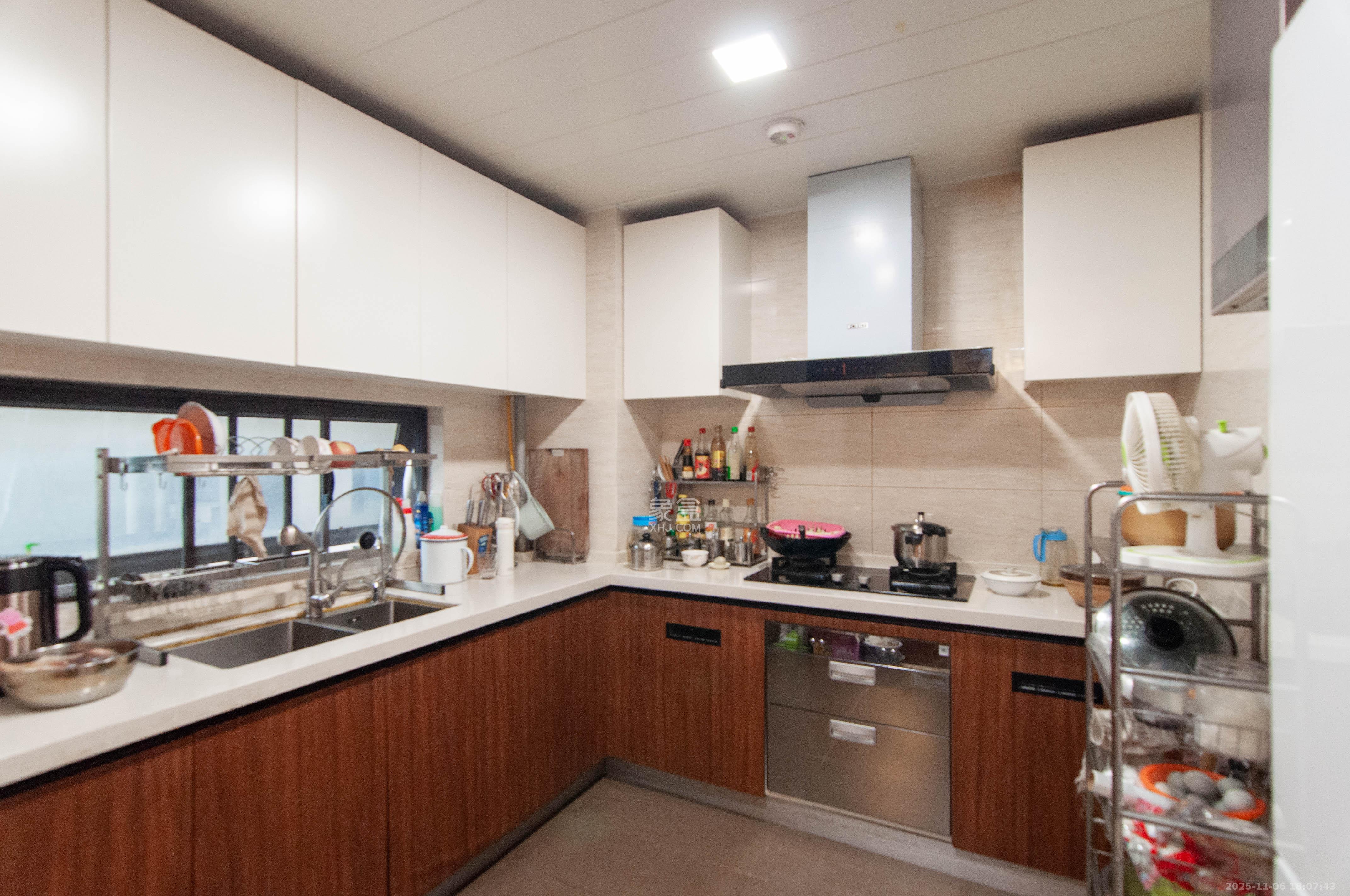 万科里梅溪郡 3室2厅1卫 4000.0元/月 万科里梅溪郡 3室2厅1卫 4000.0元/月室内图