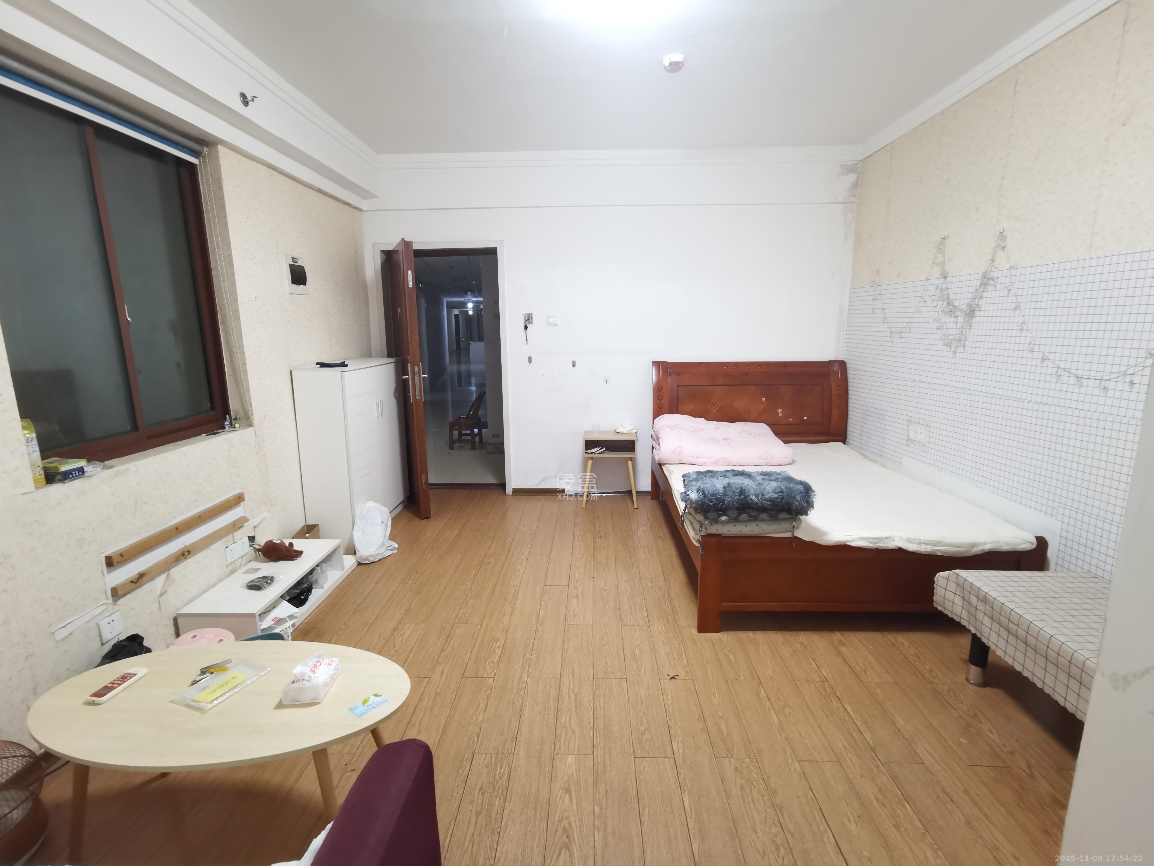 兰卡威国际  1室1厅1卫    1300.0元/月室内图