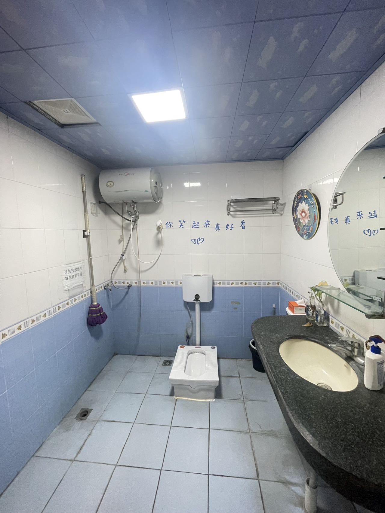 新达商务大厦   183.0㎡      5500.0元/月室内图