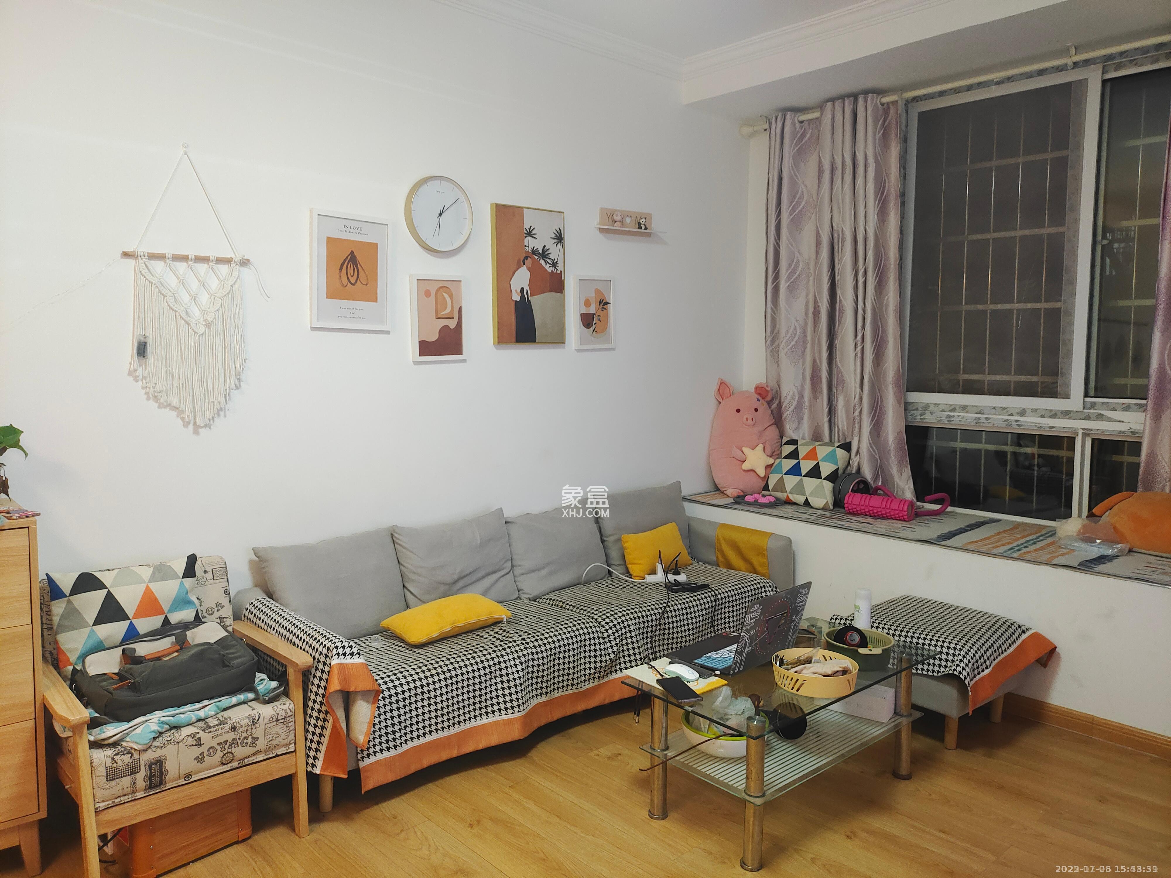 山水湾 2室2厅1卫 1680.0元/月 山水湾 2室2厅1卫 1680.0元/月室内图