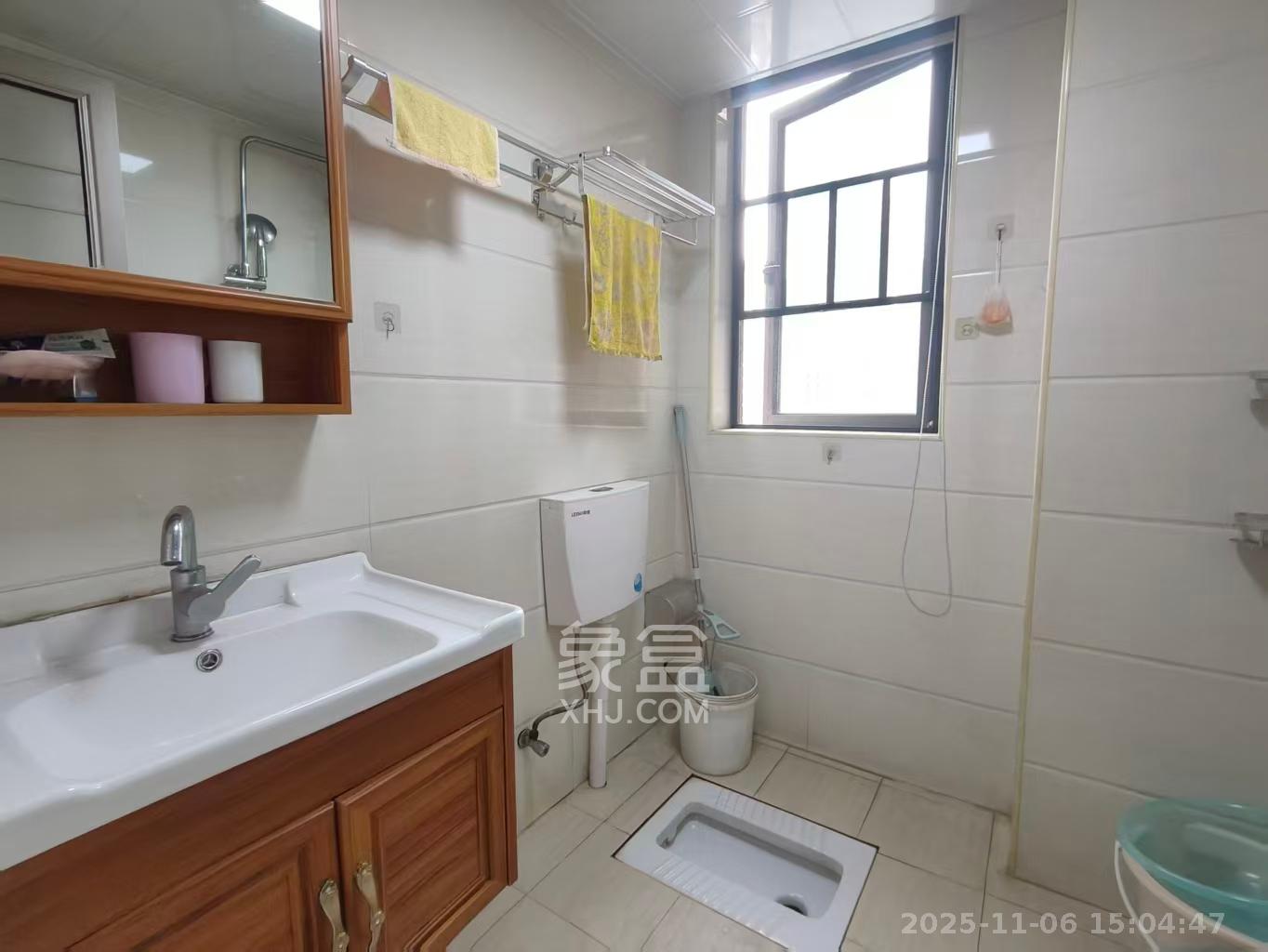 东宜兰园  1室2厅1卫    1800.0元/月室内图