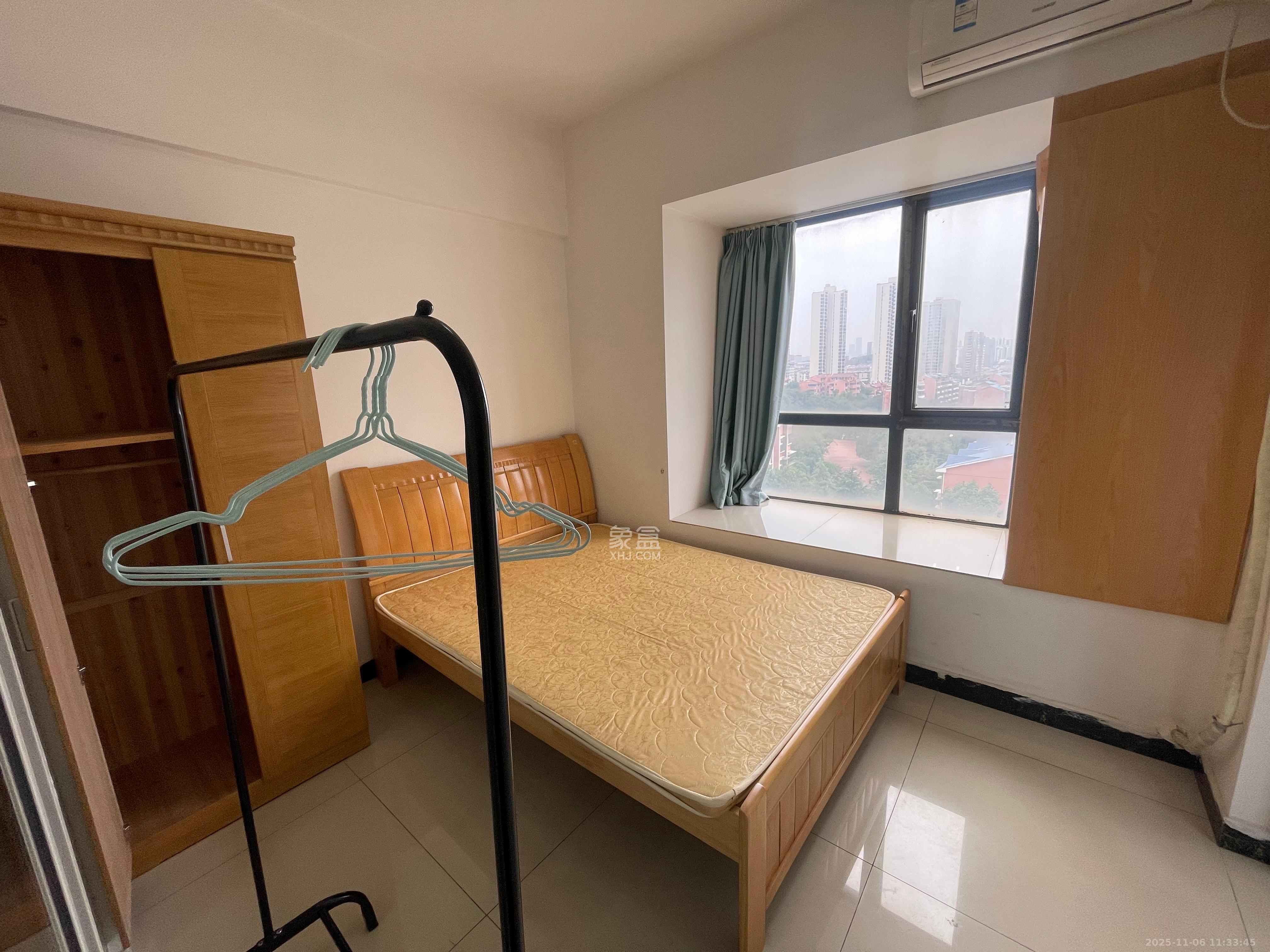 地华梅溪湖畔 1室1厅1卫 1600.0元/月 地华梅溪湖畔 1室1厅1卫 1600.0元/月室内图