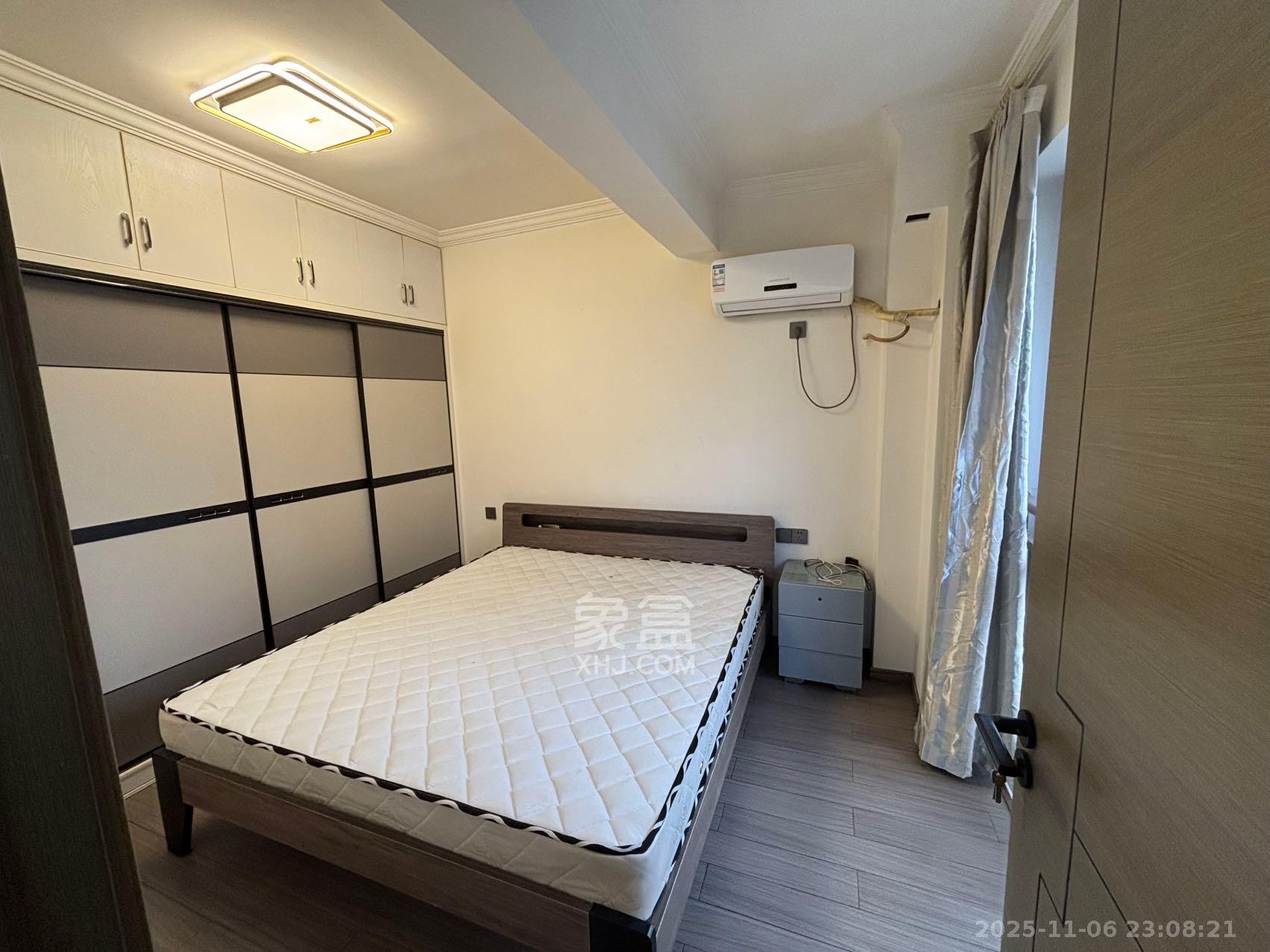 新长海广场  1室0厅0卫    2400.0元/月室内图