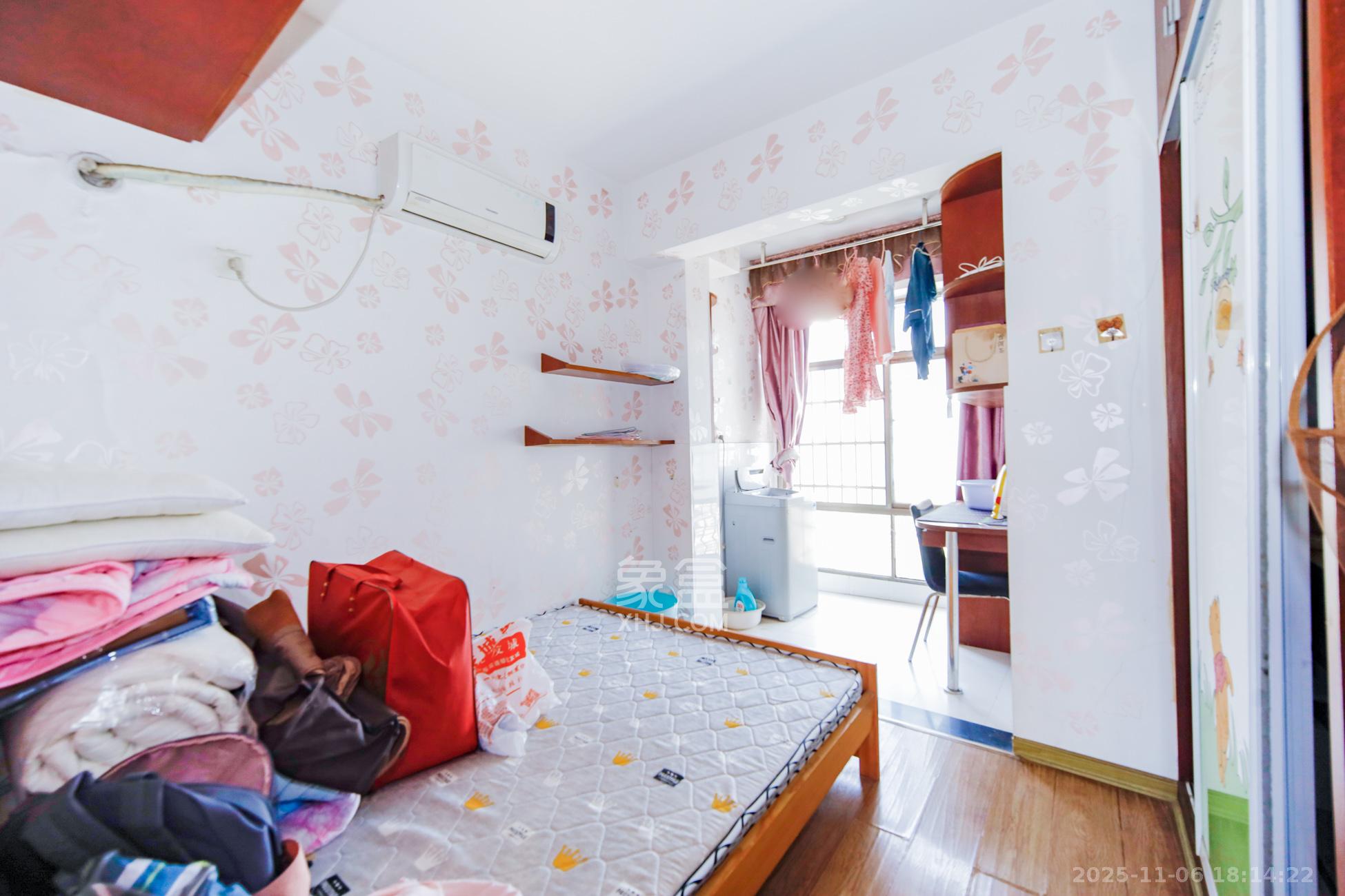 加加大街(华景苑) 2室2厅1卫 54.0万 加加大街(华景苑) 2室2厅1卫 54.0万卧室