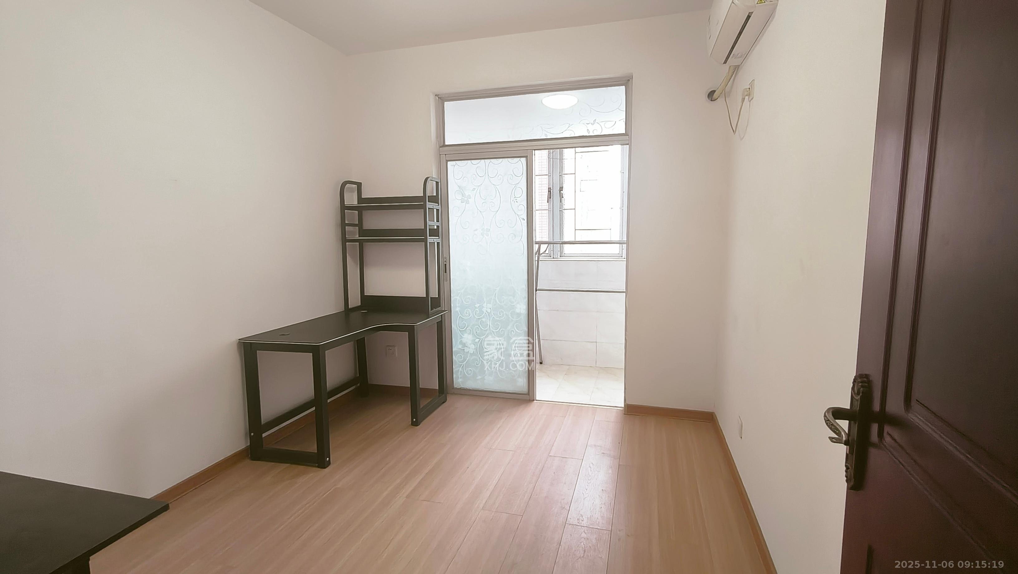 恒广国际景园一二区  1室2厅1卫    2000.0元/月