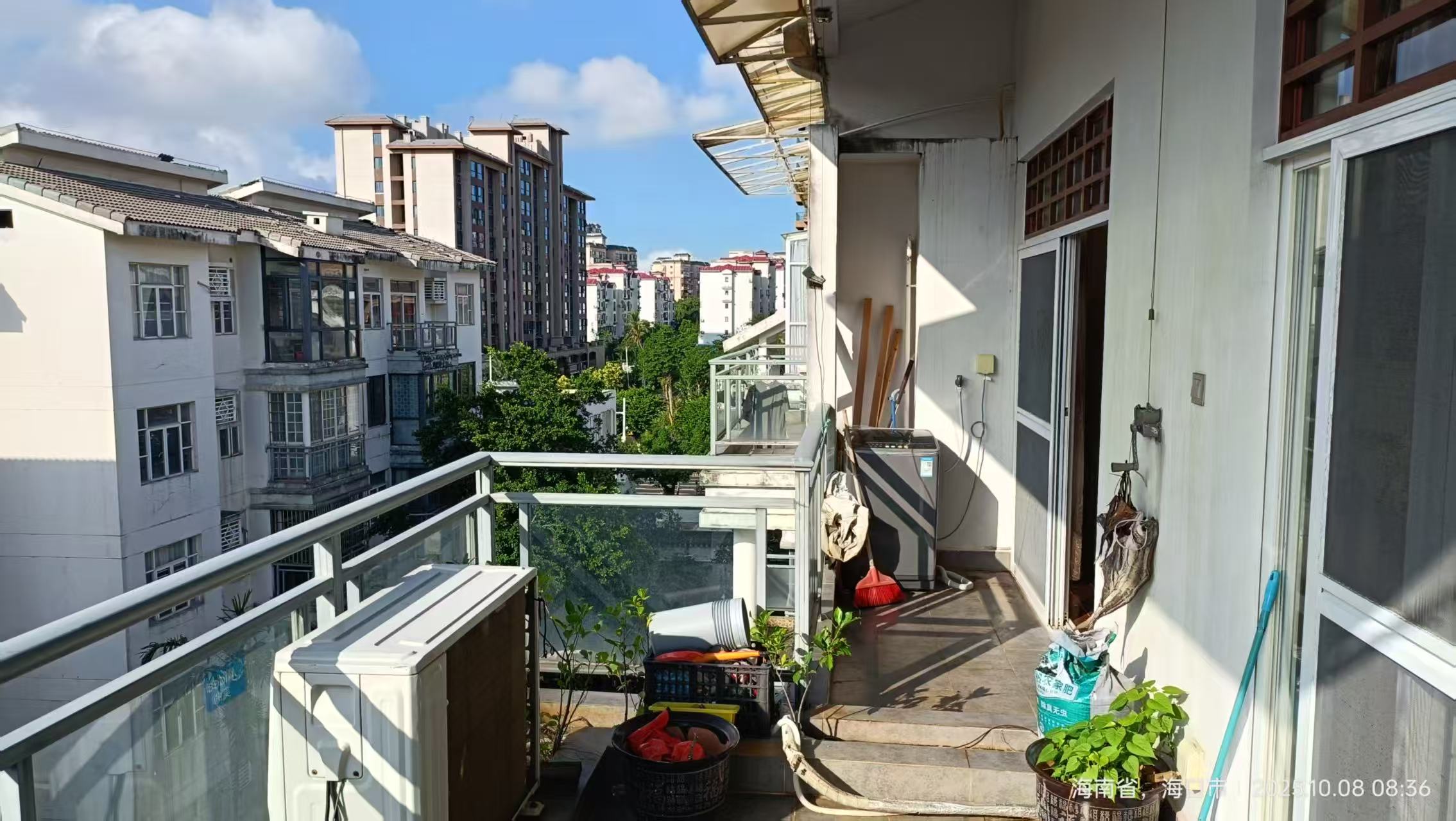 宝安江南城  3室2厅2卫    2400.0元/月室内图