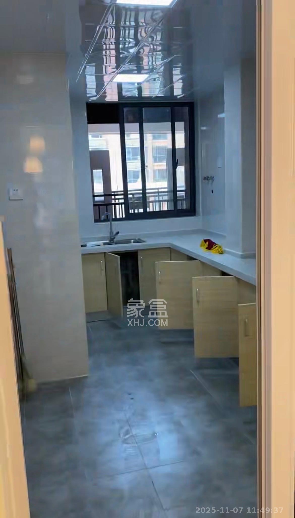 半山壹号 1室0厅0卫 3000.0元/月 半山壹号 1室0厅0卫 3000.0元/月室内图