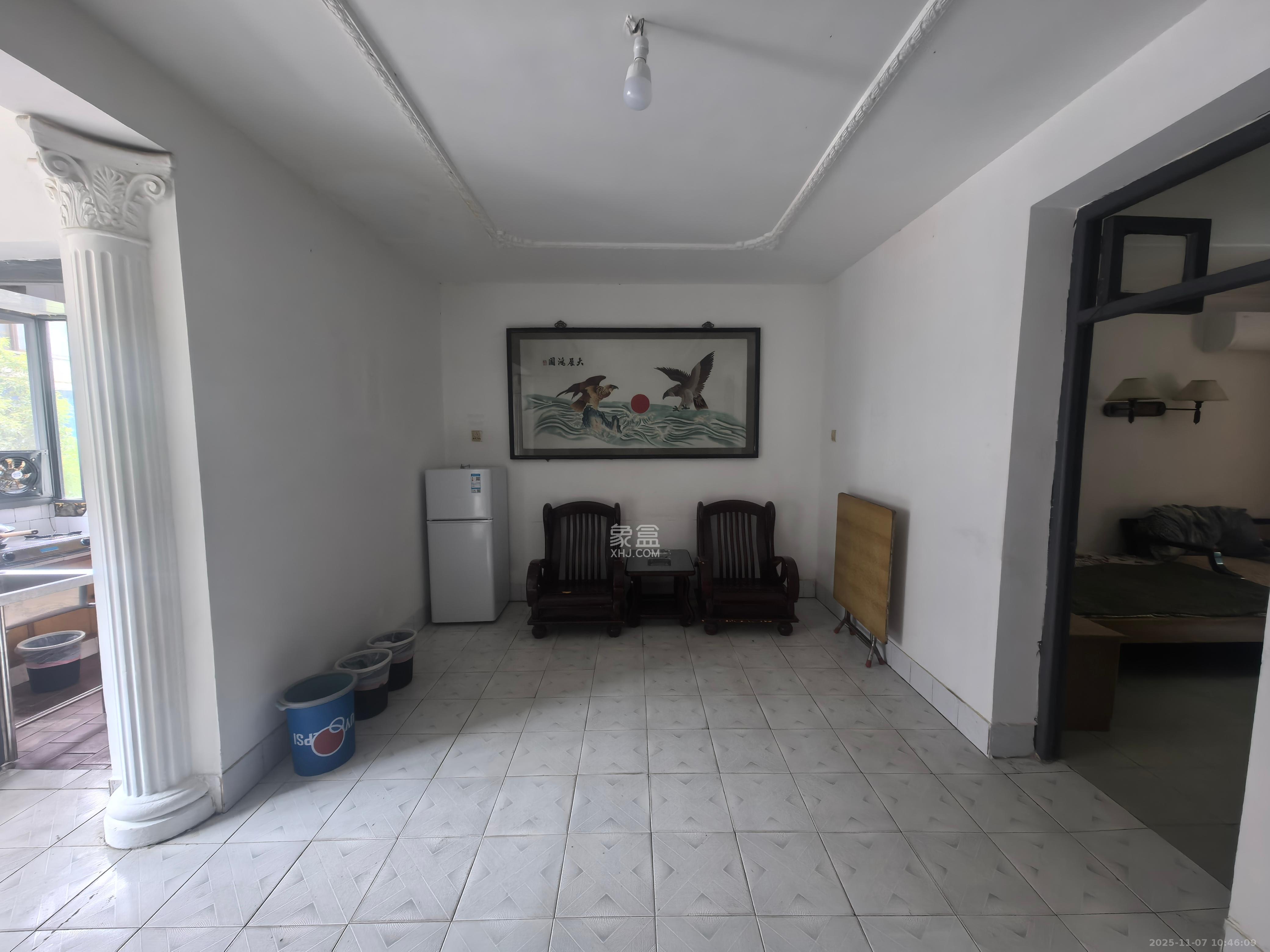 汽制宿舍 2室1厅1卫 1500.0元/月 汽制宿舍 2室1厅1卫 1500.0元/月室内图