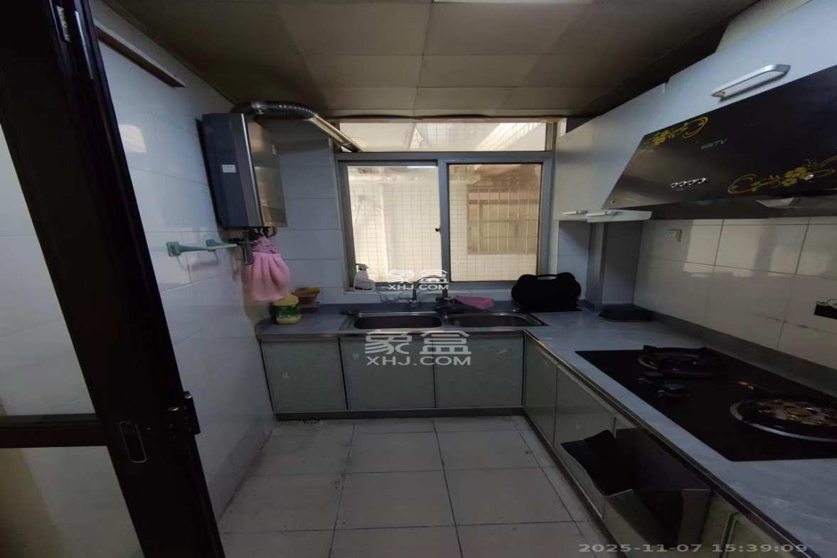 东方新世界 1室1厅1卫 1300.0元/月 东方新世界 1室1厅1卫 1300.0元/月室内图