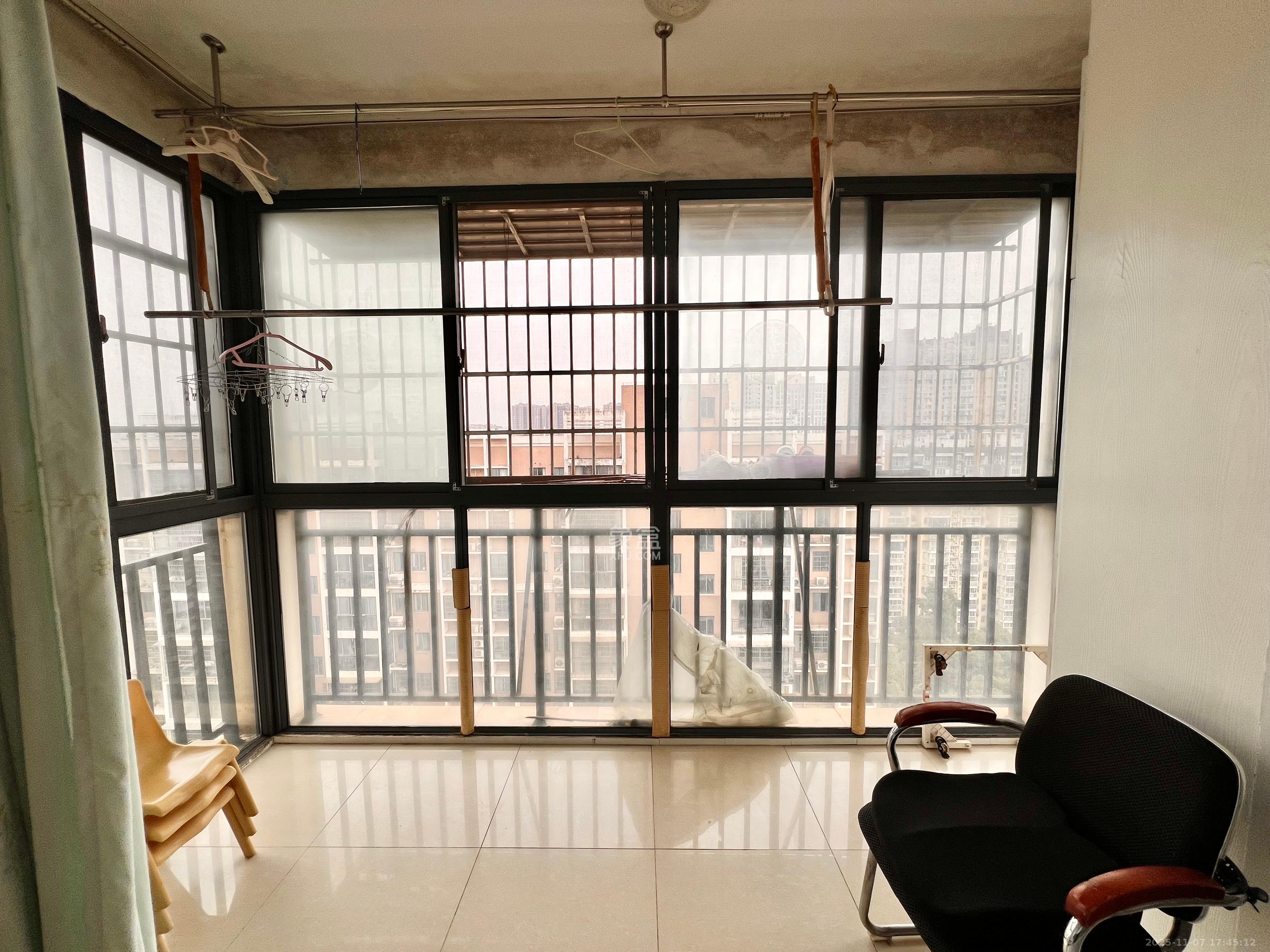 凯姆国际 2室2厅1卫 1900.0元/月 凯姆国际 2室2厅1卫 1900.0元/月室内图