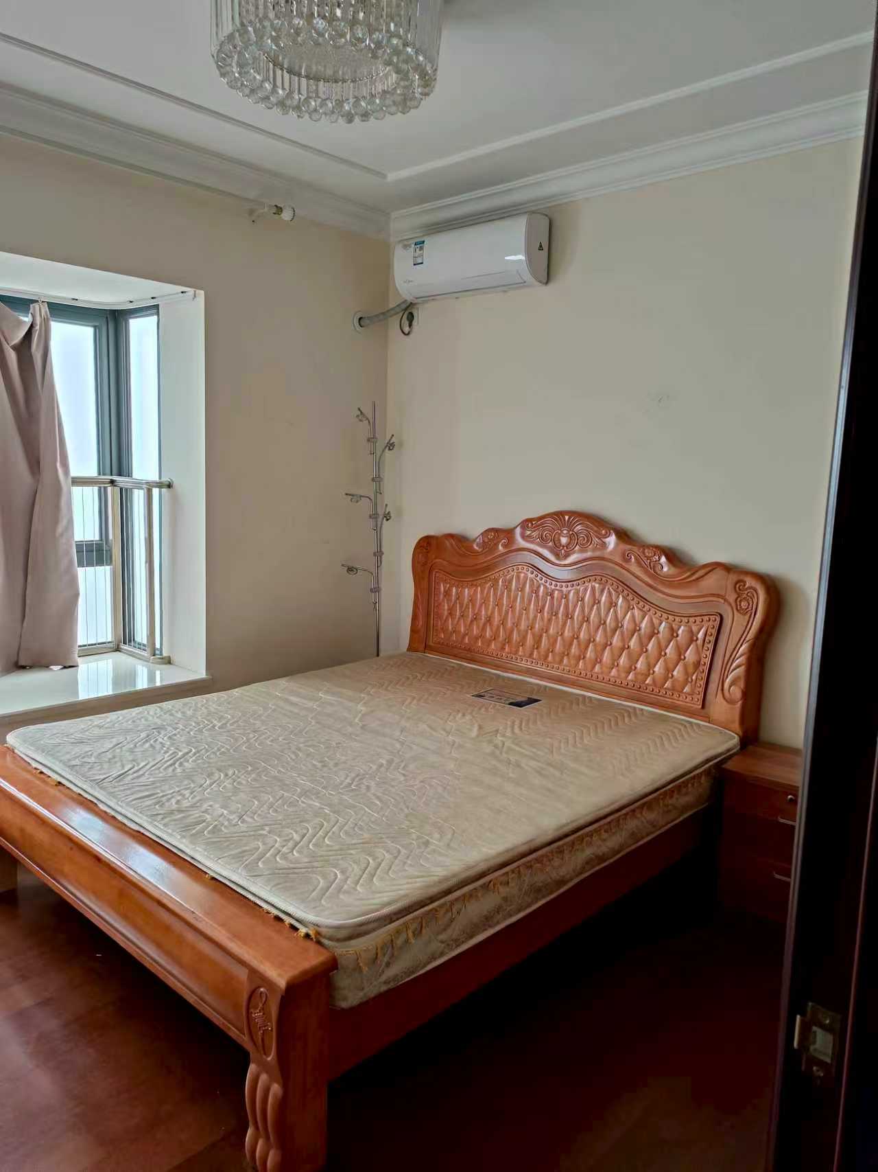 恒大外滩  3室2厅1卫    3900.0元/月室内图