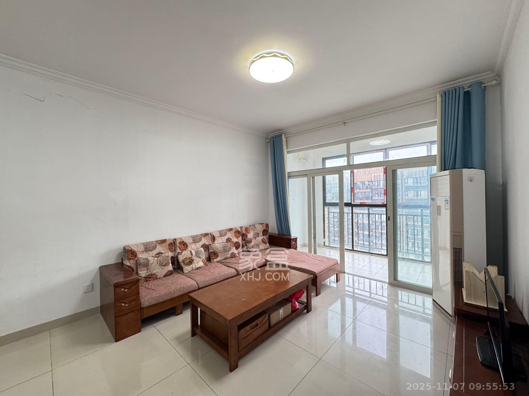 金鼎公园尚  2室2厅1卫    2000.0元/月室内图