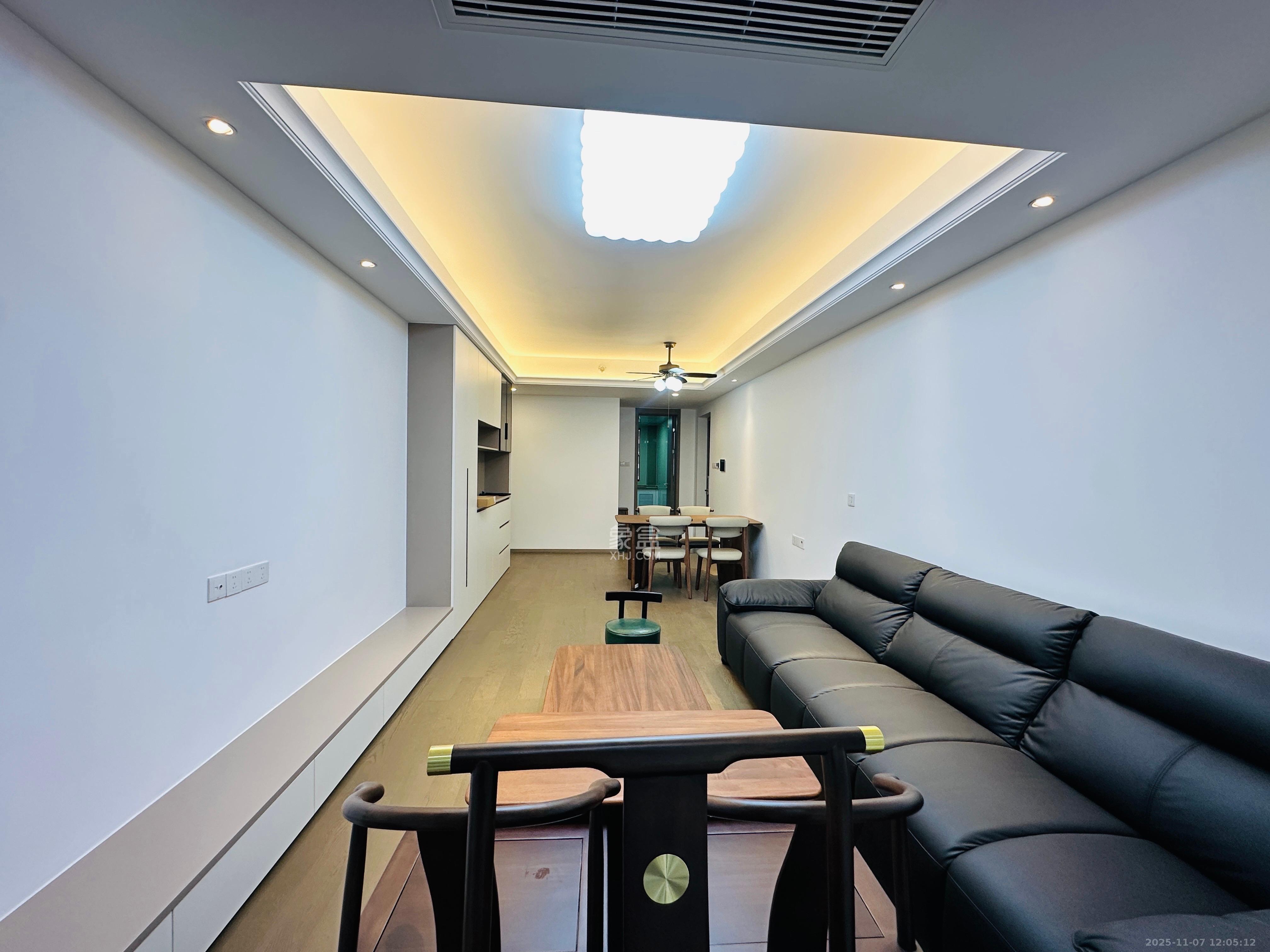 新力铂园（江山云著）  3室2厅1卫    4200.0元/月室内图