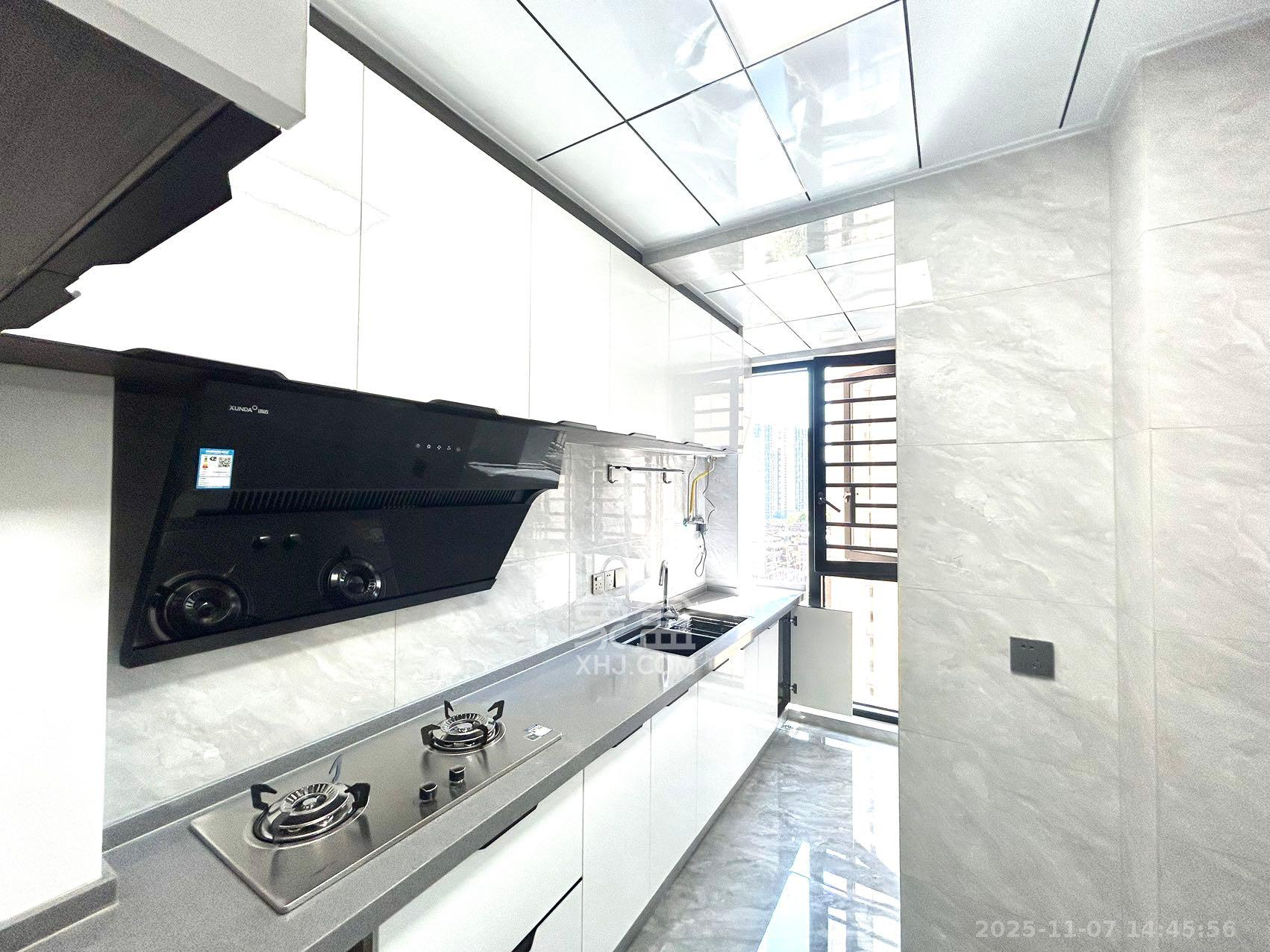 长房明宸府  3室2厅1卫    2400.0元/月室内图