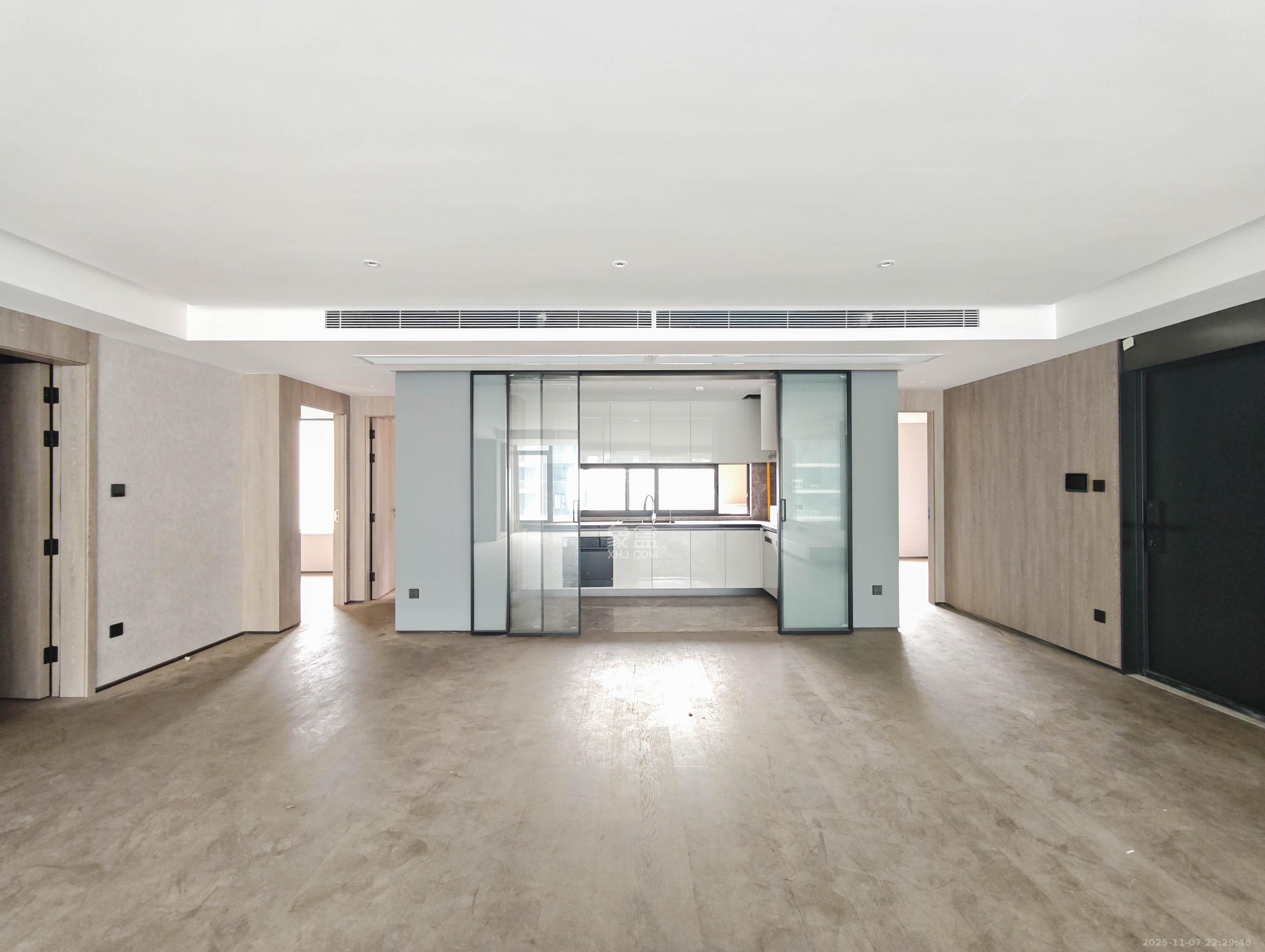 印湘山  4室2厅2卫    286.0万其他