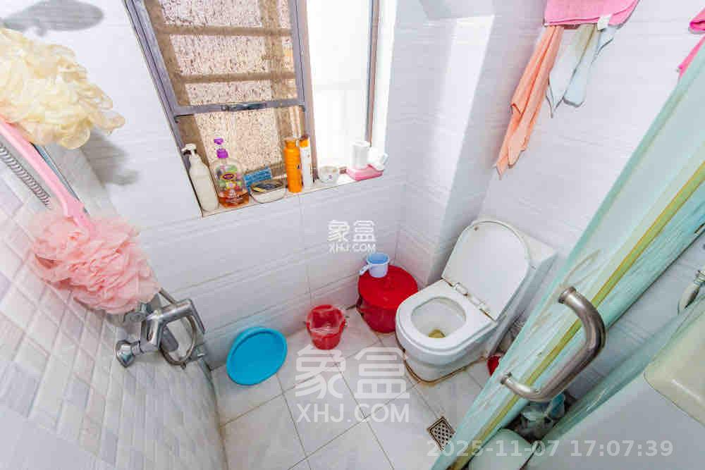 山语城二期  3室1厅1卫    1500.0元/月室内图