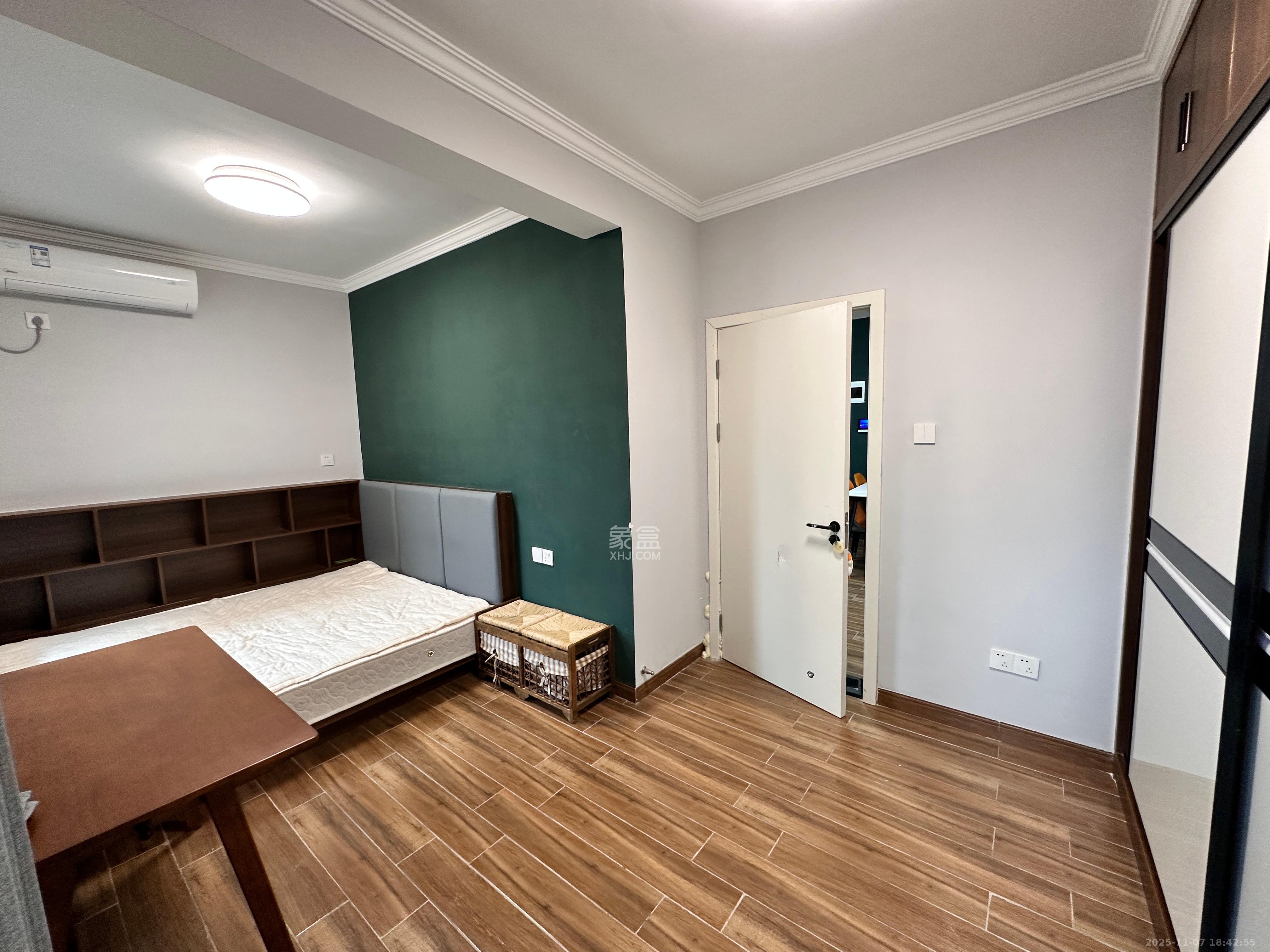 吉泰园安置小区  1室1厅1卫    2400.0元/月室内图