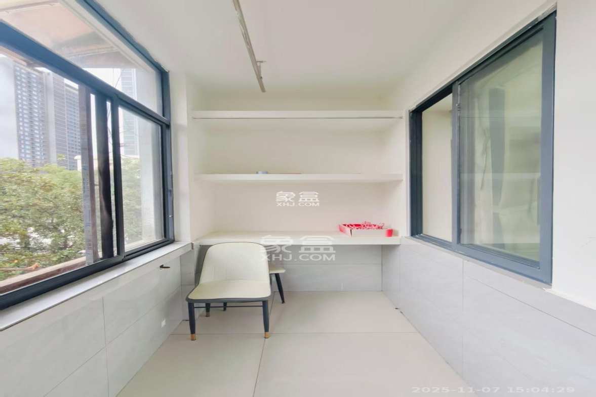 东风二村社区房 1室1厅1卫 2500.0元/月 东风二村社区房 1室1厅1卫 2500.0元/月室内图