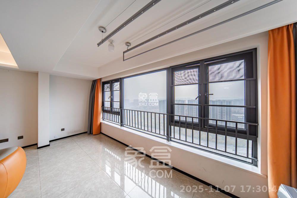 华润凯旋门一期 4室2厅2卫 3200.0元/月 华润凯旋门一期 4室2厅2卫 3200.0元/月室内图