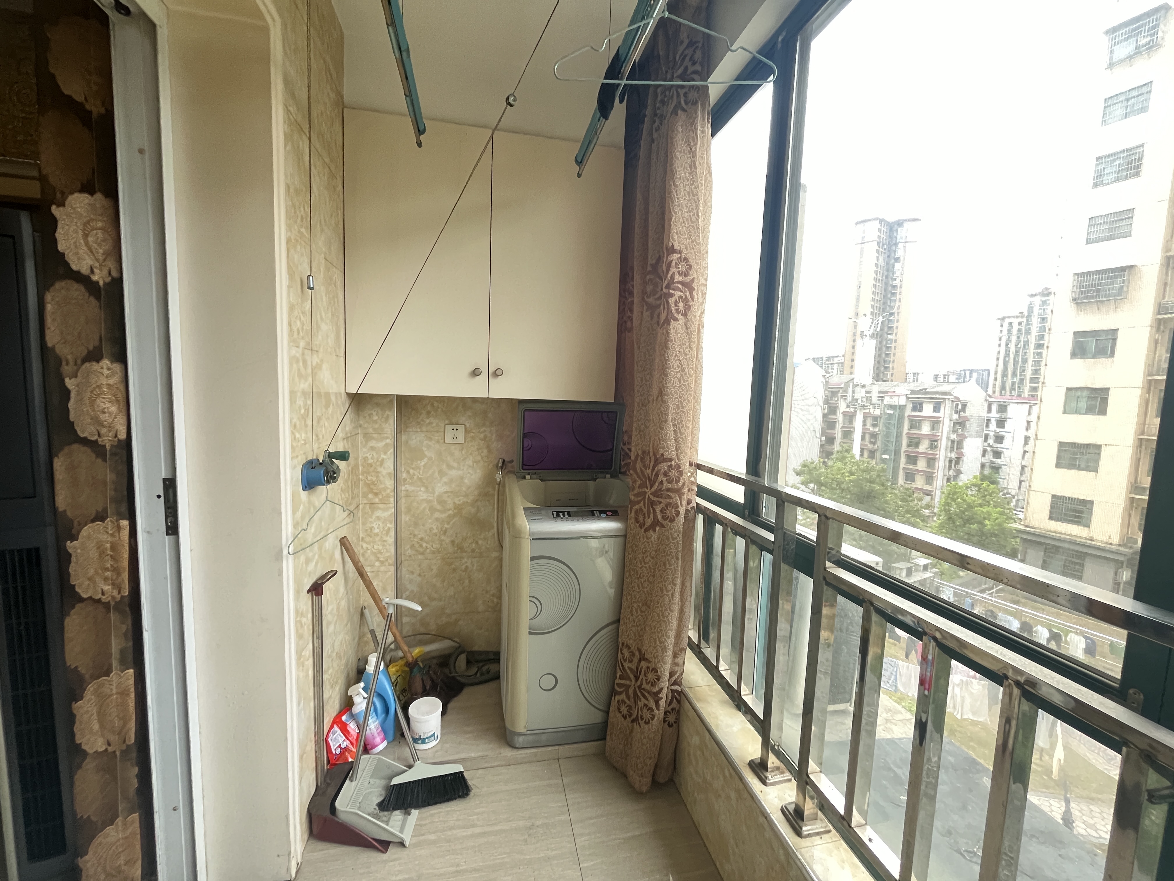 桃花里 2室1厅1卫 1280.0元/月 桃花里 2室1厅1卫 1280.0元/月室内图